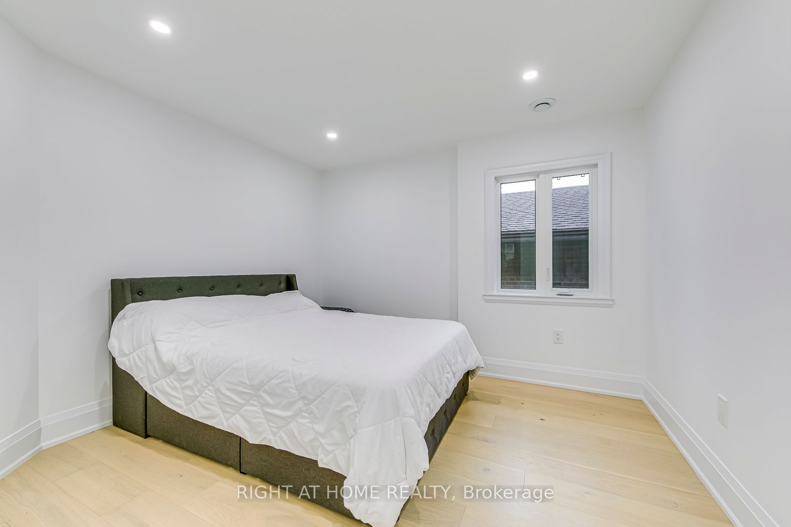5 Enfield Avenue Property Photo 20