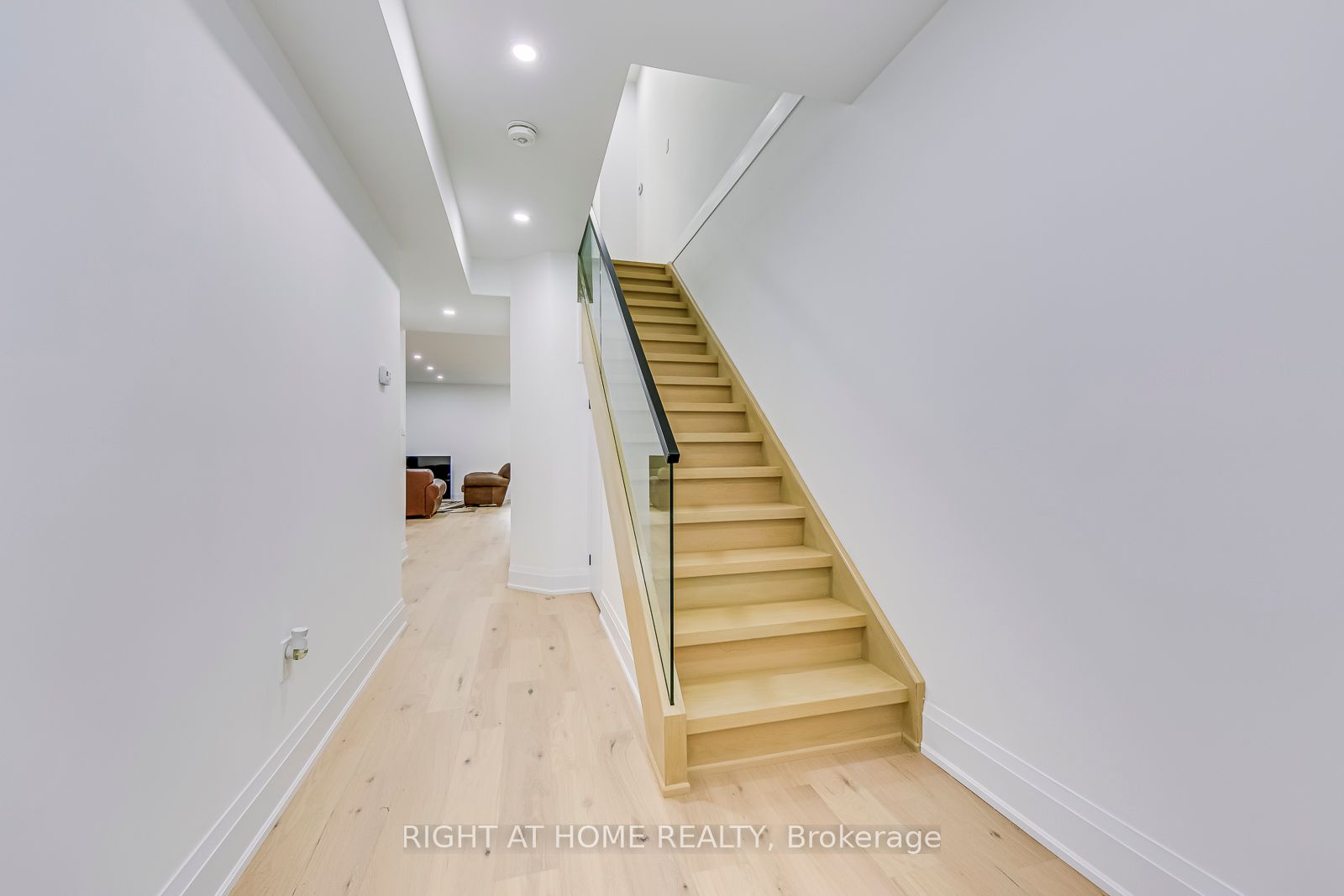 5 Enfield Avenue Property Photo 26