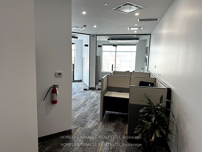 #213 - 3465 Platinum Drive Property Photo 3