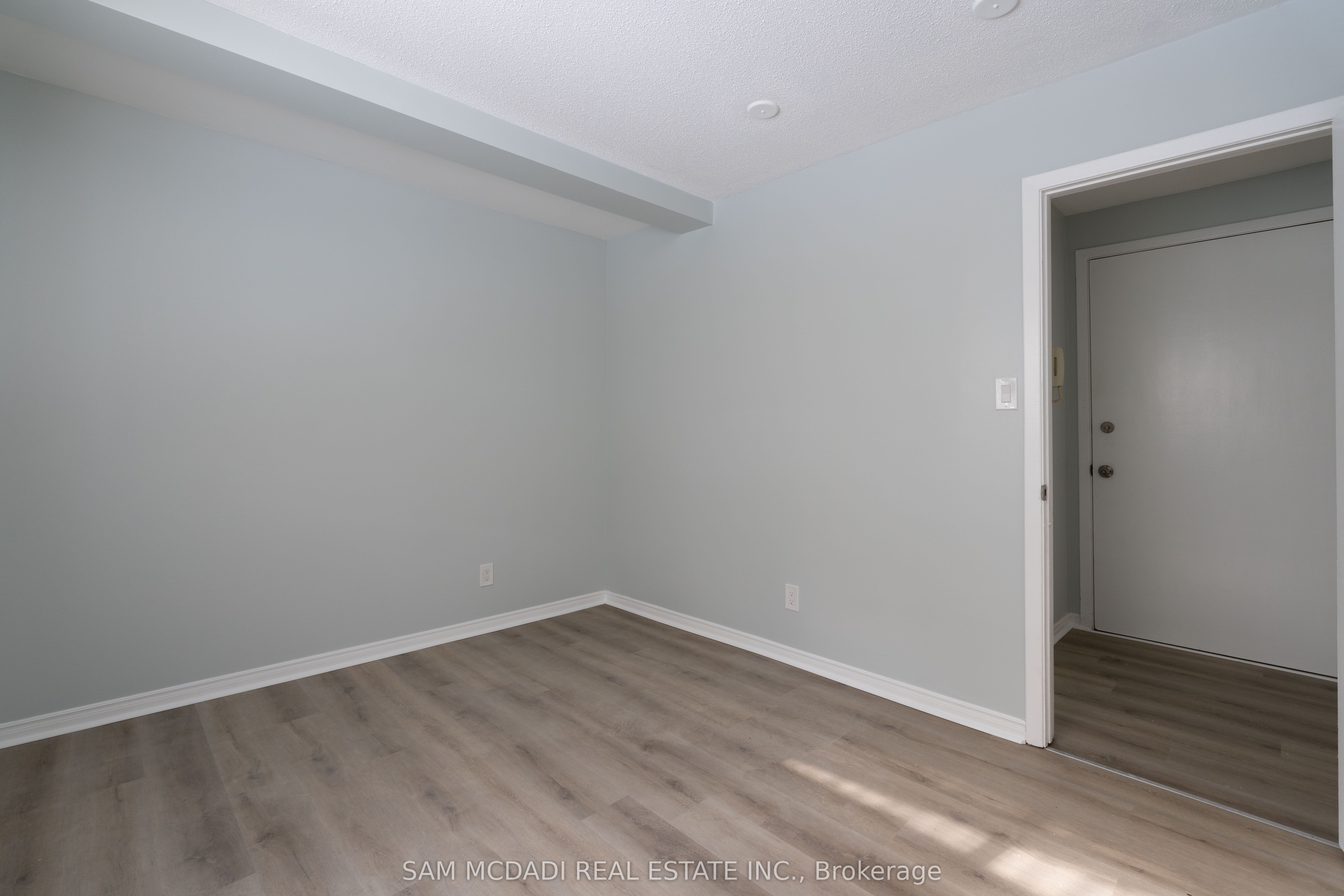 #104 - 15 Faulkner Street Property Photo 8
