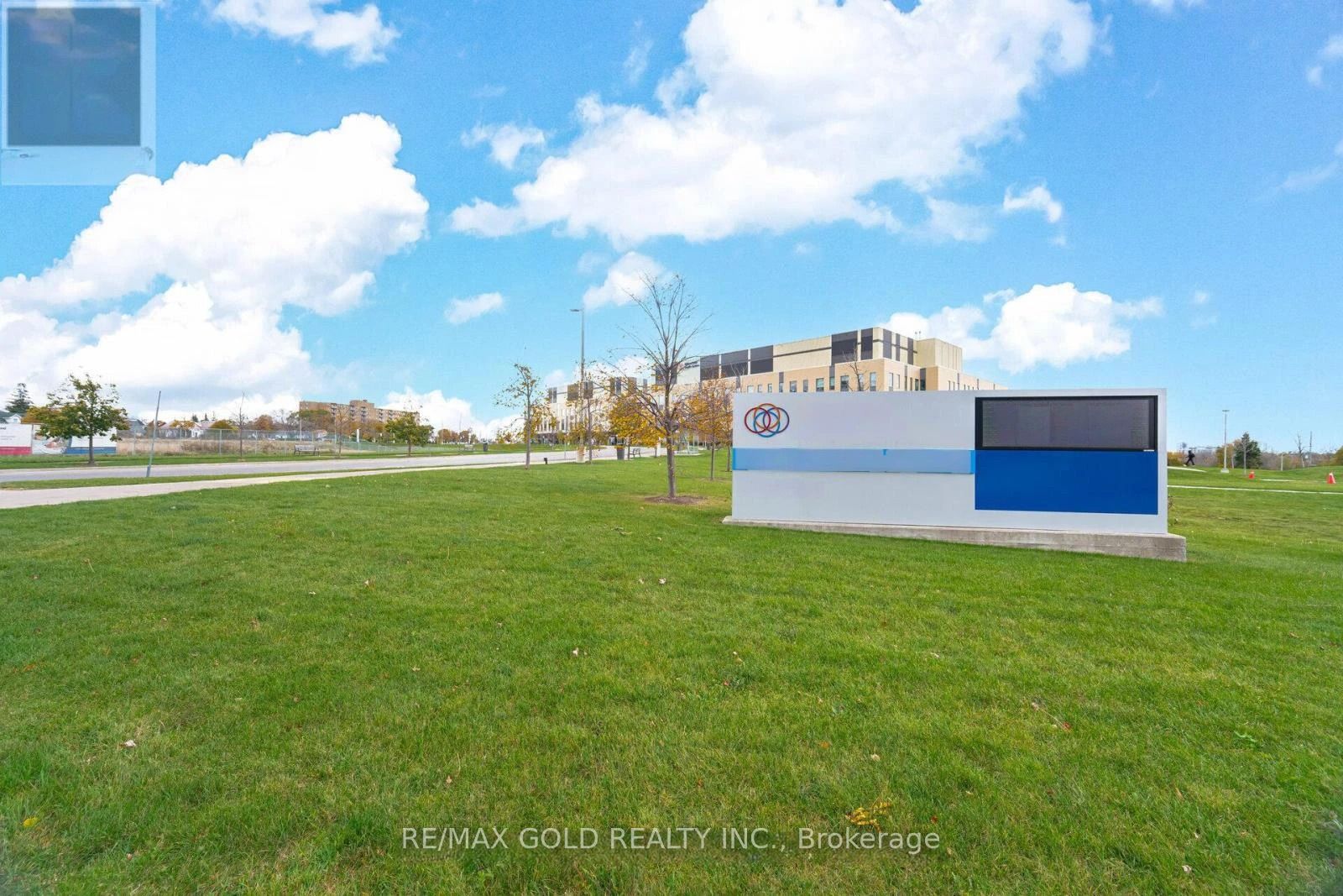 #2502 - 15 Lynch Street Property Photo 17