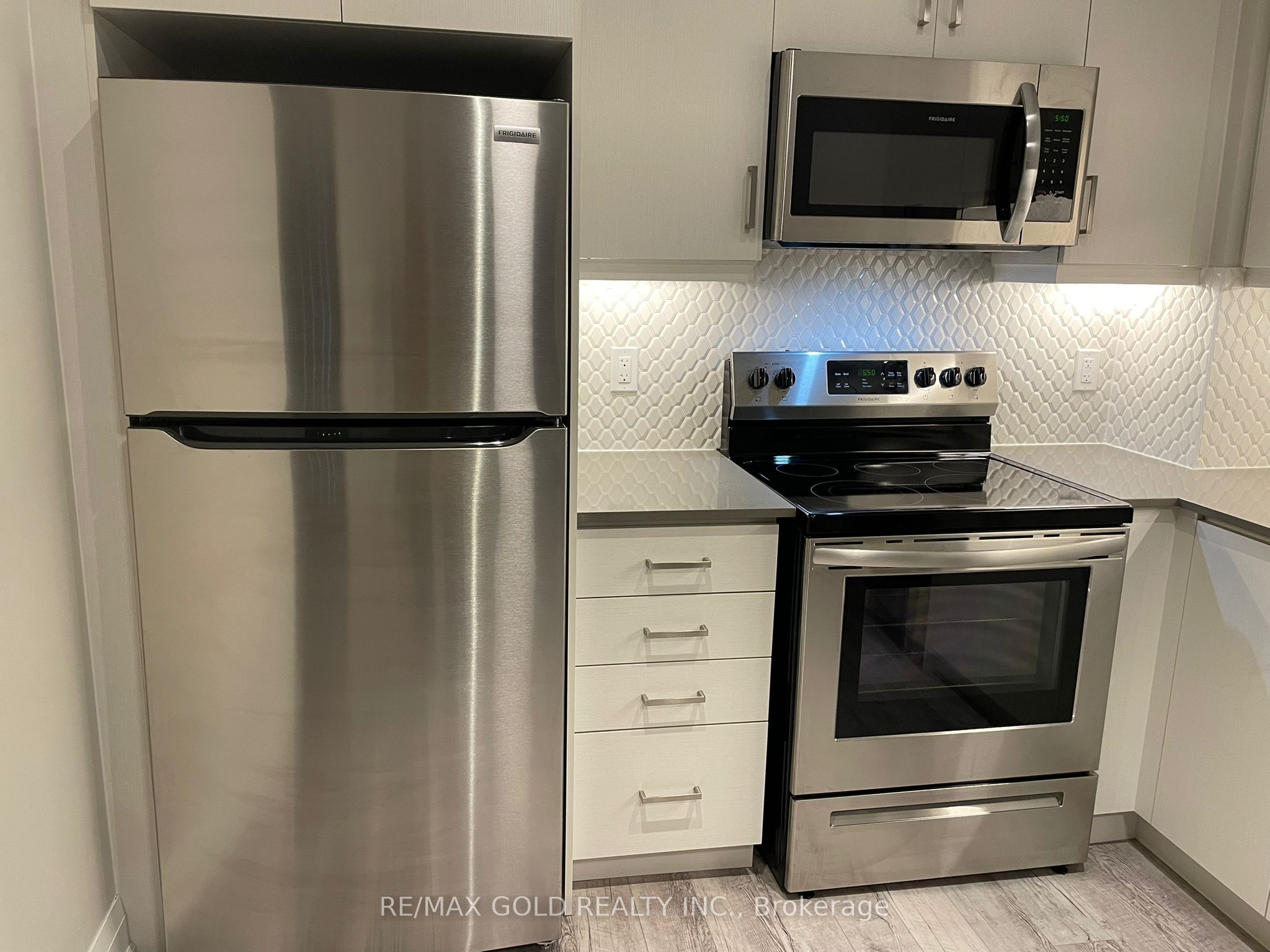 #2502 - 15 Lynch Street Property Photo 20