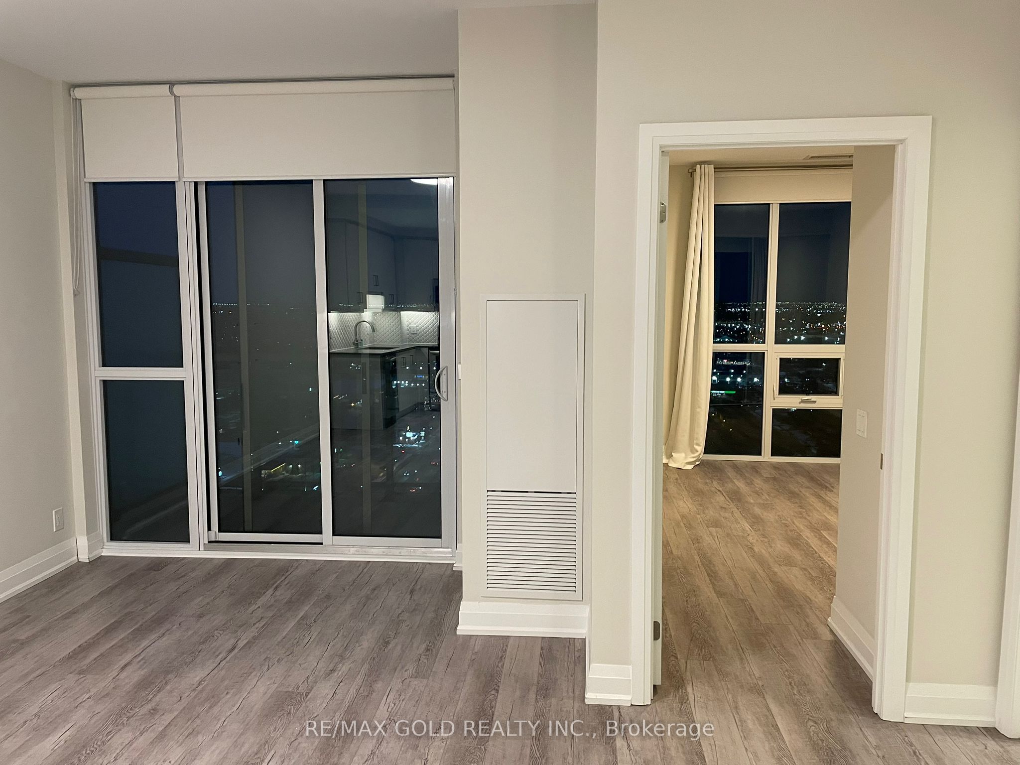 #2502 - 15 Lynch Street Property Photo 24