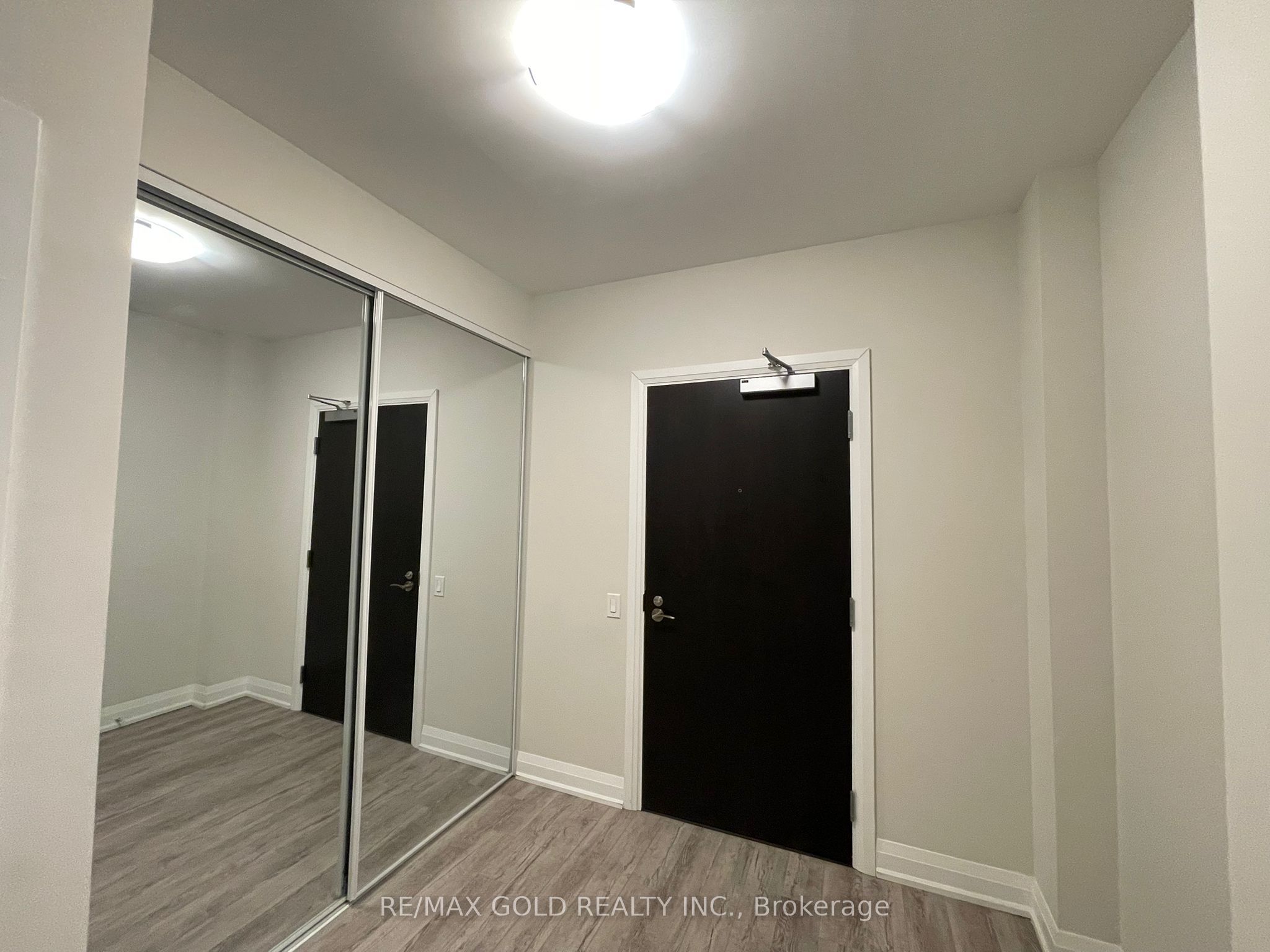 #2502 - 15 Lynch Street Property Photo 26