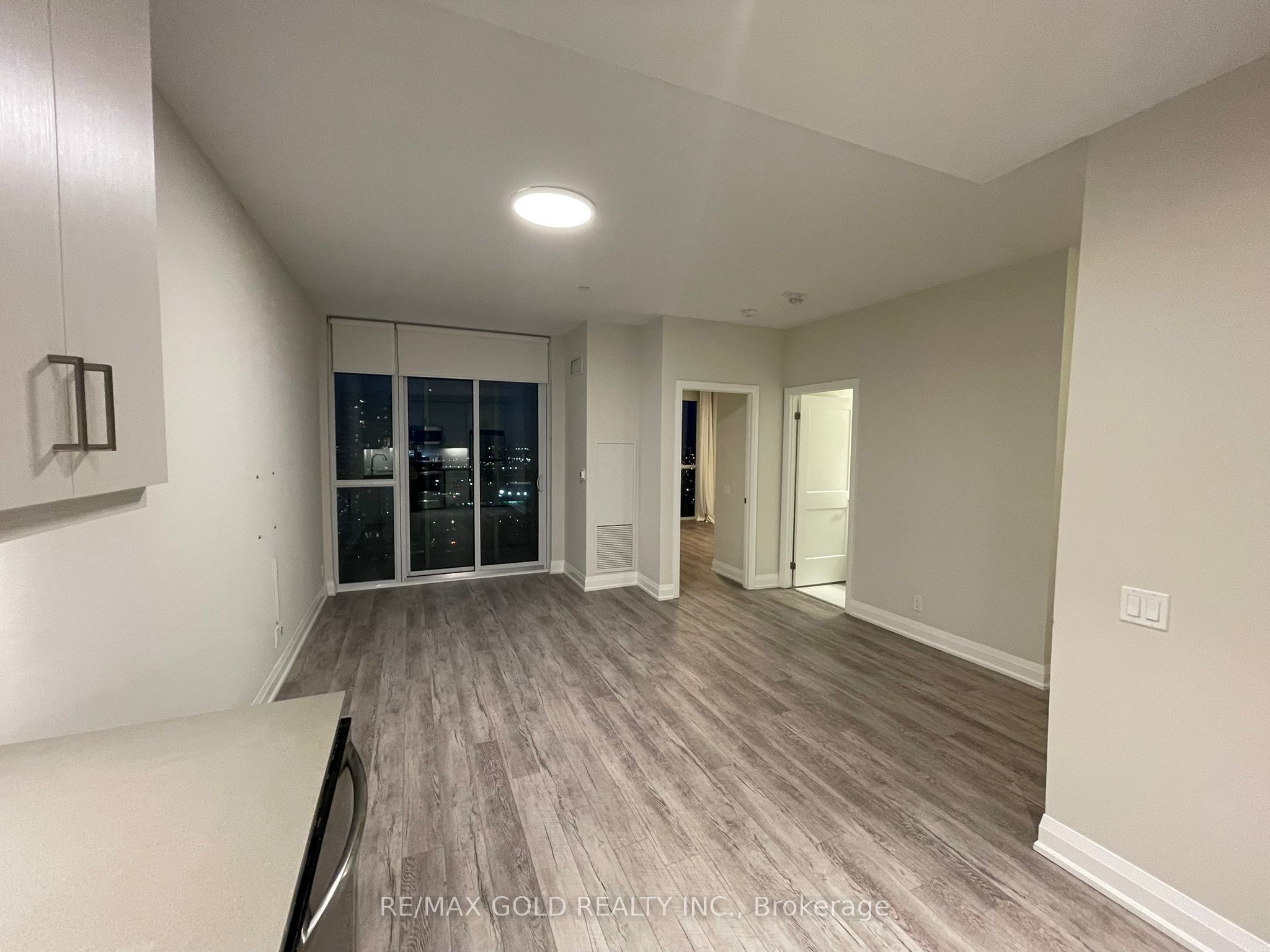 #2502 - 15 Lynch Street Property Photo 31