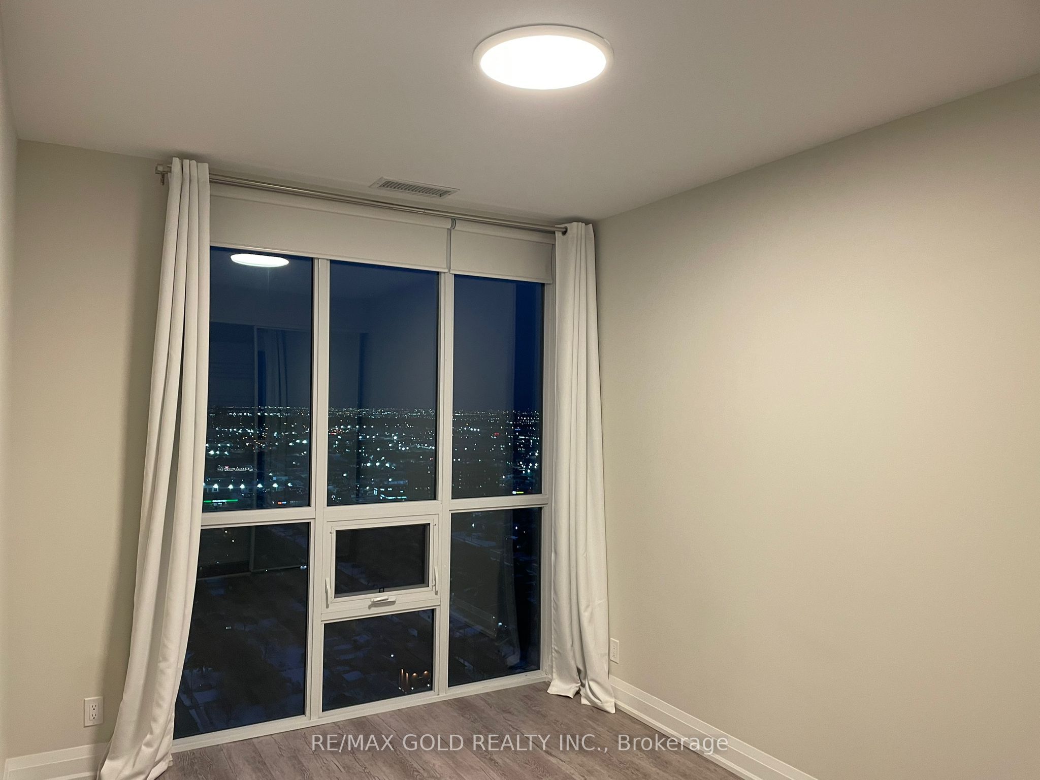 #2502 - 15 Lynch Street Property Photo 39