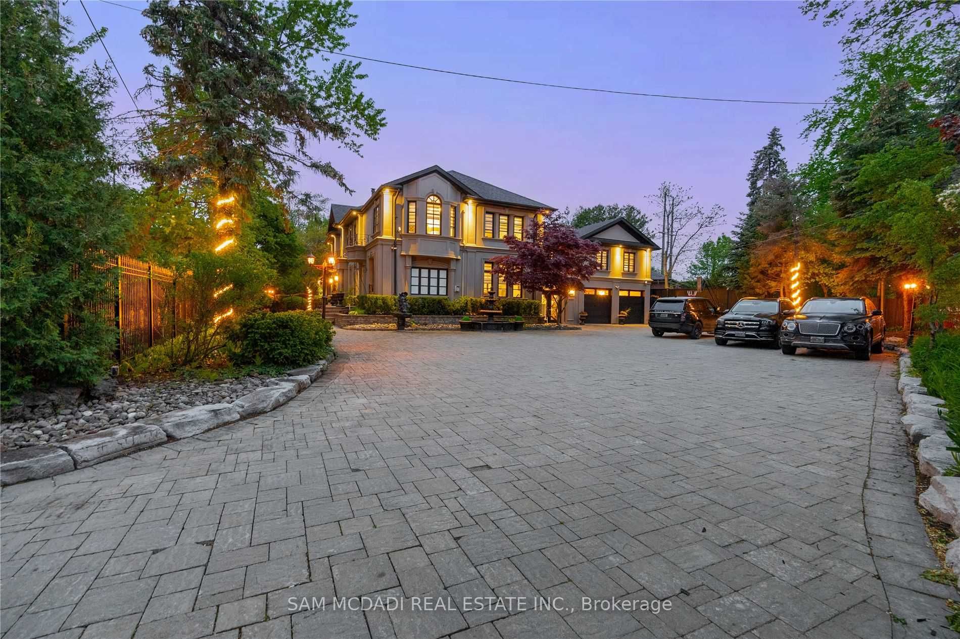 1540 Mississauga Road Property Photo 2