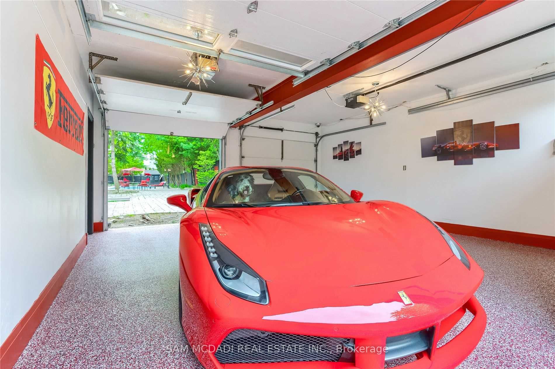 1540 Mississauga Road Property Photo 4