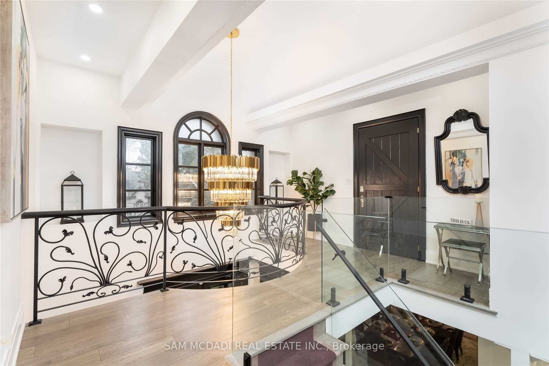 1540 Mississauga Road Property Photo 17