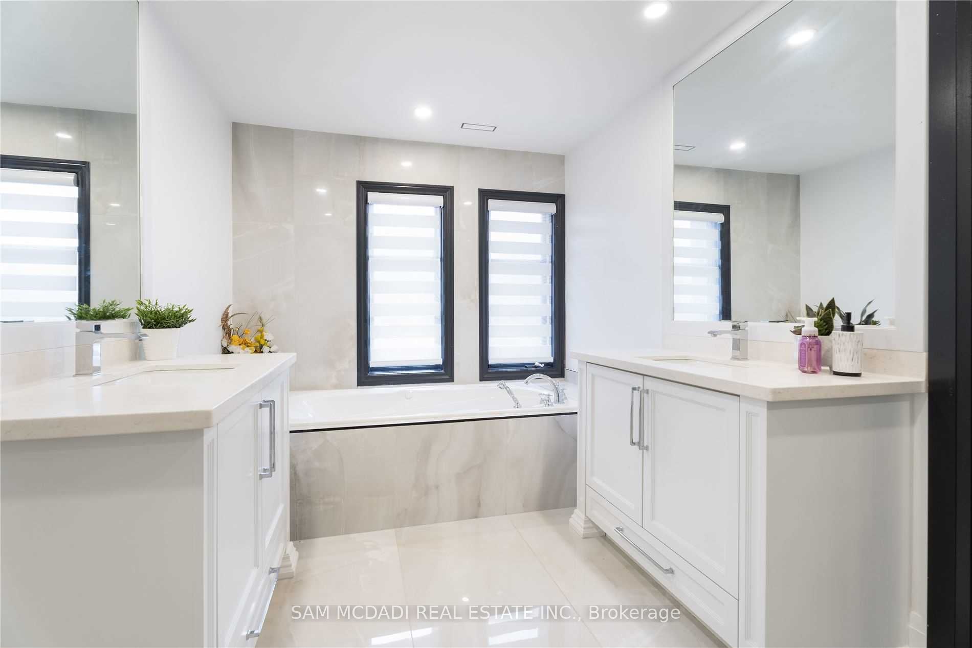 1540 Mississauga Road Property Photo 26
