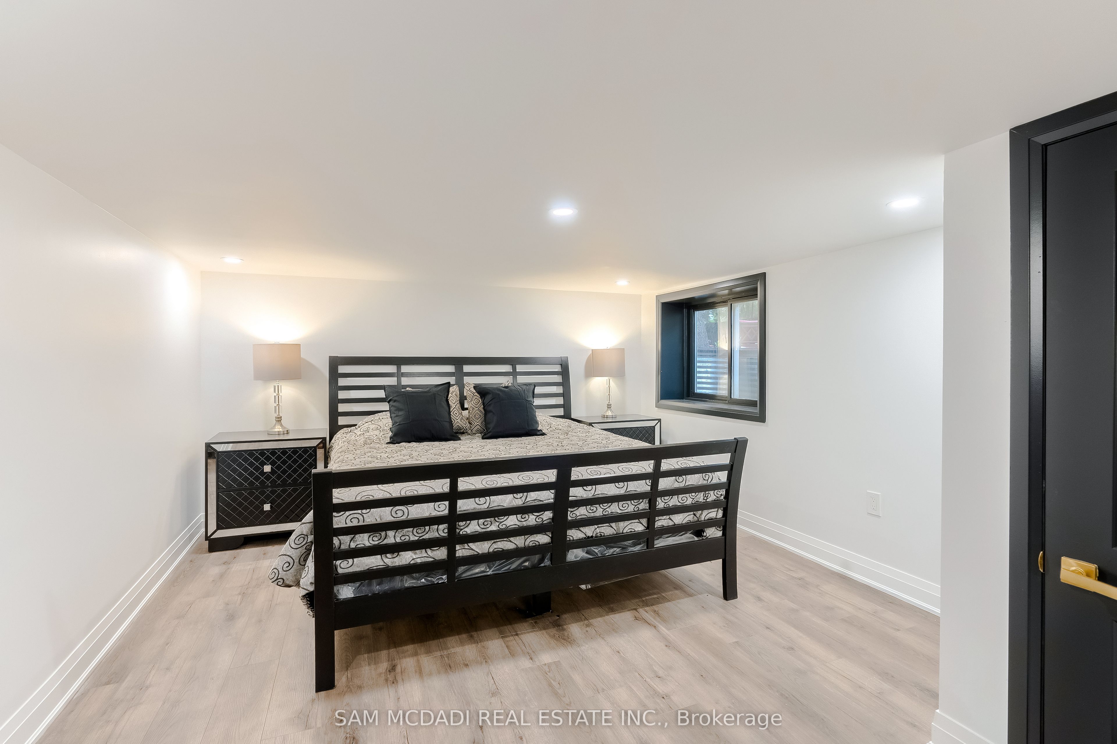 1540 Mississauga Road Property Photo 34