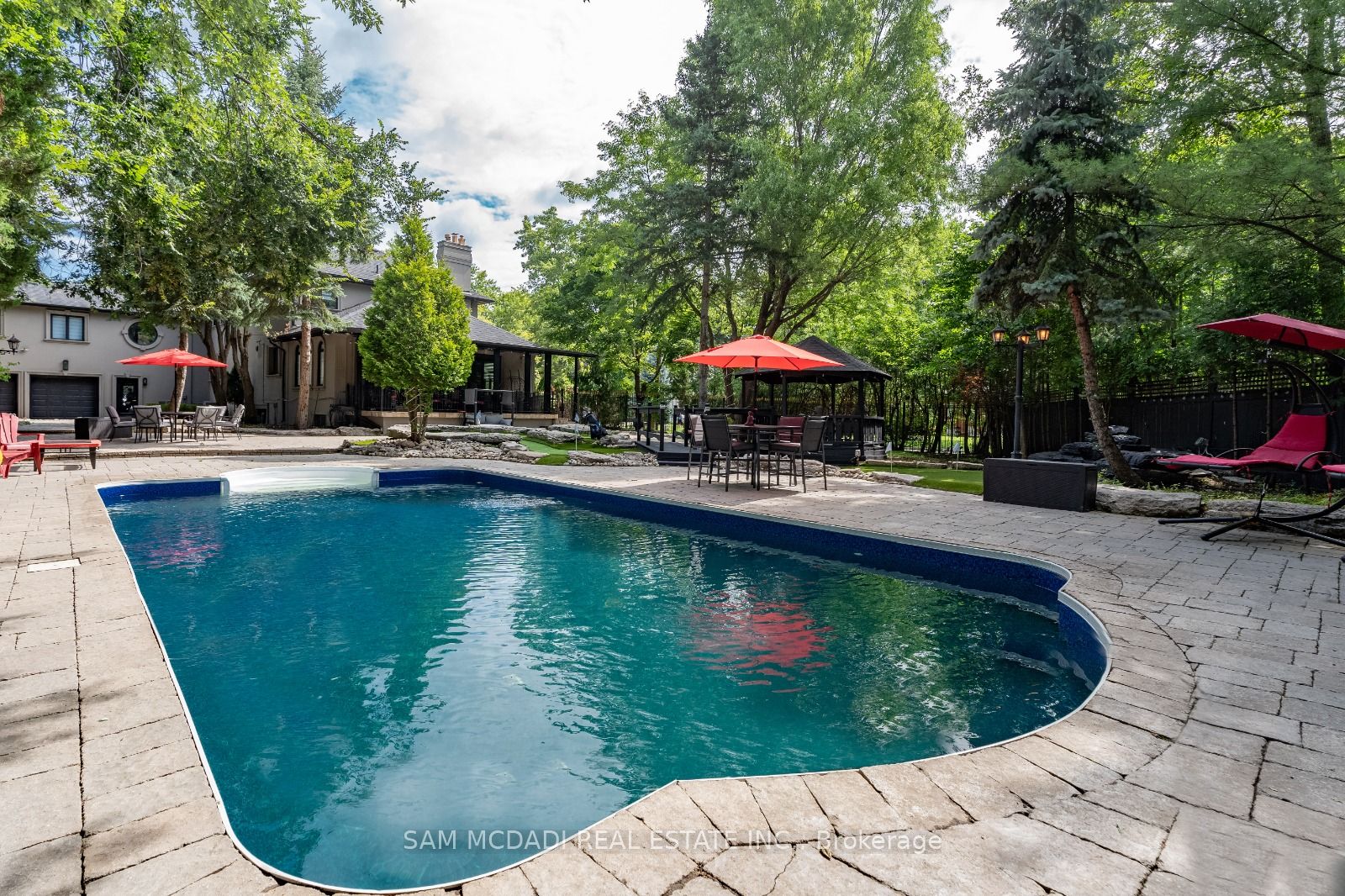 1540 Mississauga Road Property Photo 40