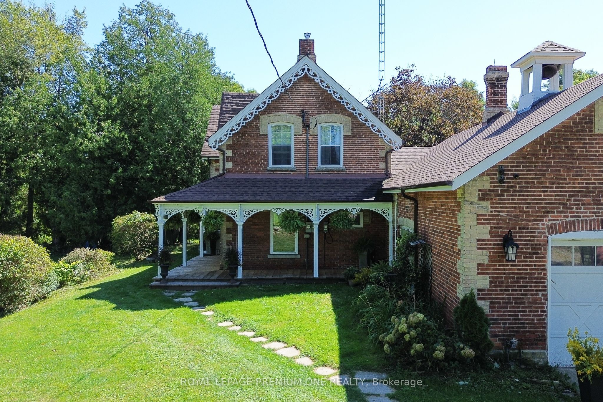 14650 Heart Lake Road Property Photo 6