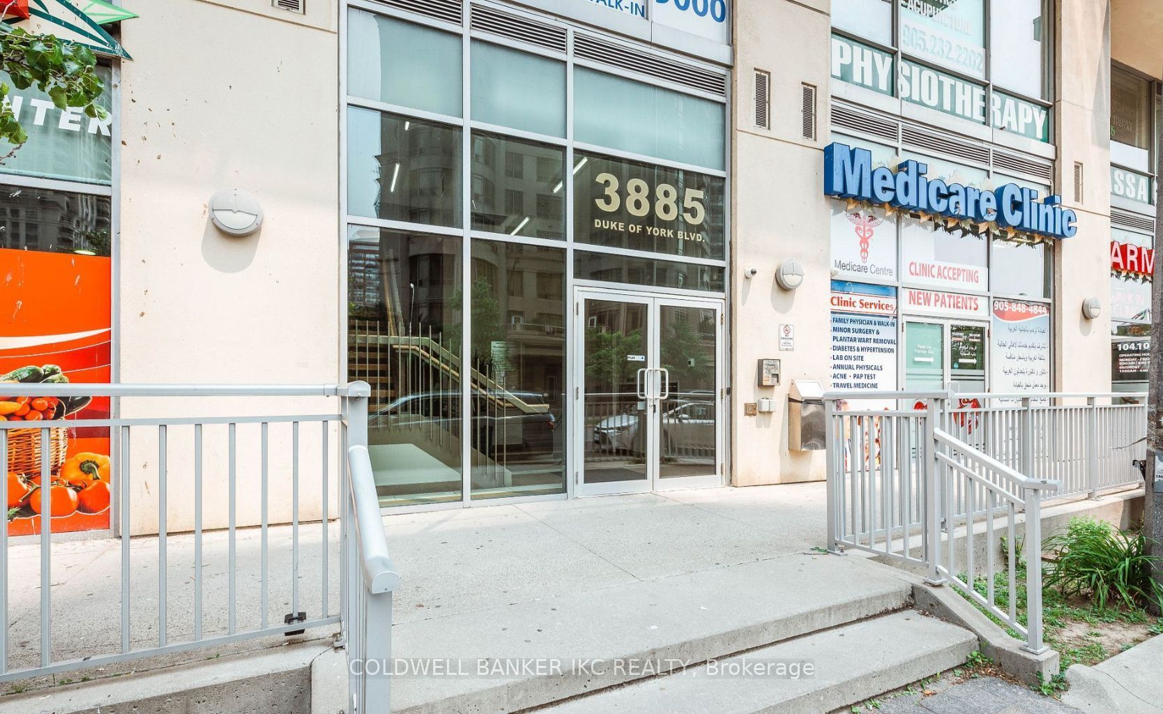 #c211 - 3885 Duke Of York Boulevard Property Photo 3