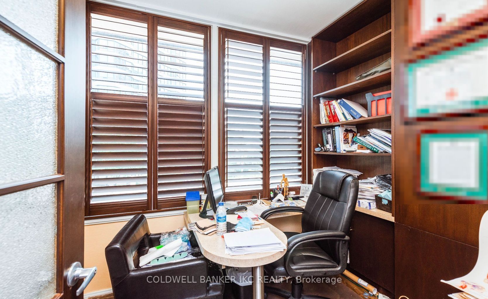 #c211 - 3885 Duke Of York Boulevard Property Photo 15
