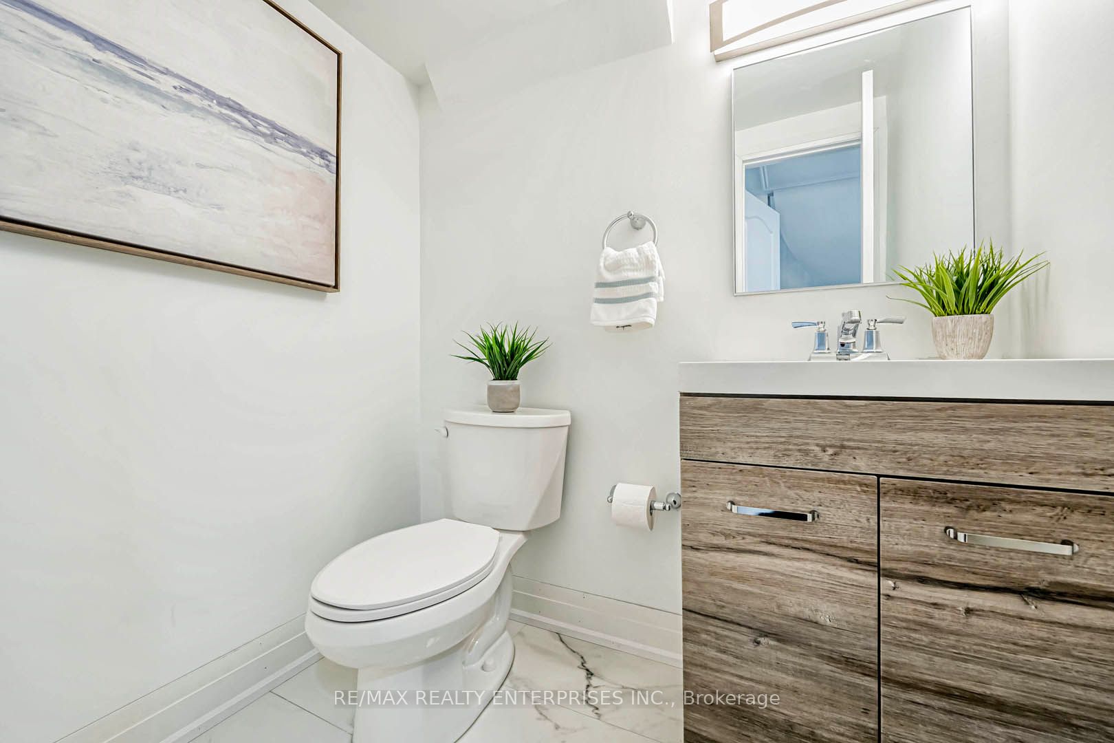 #37 - 6679 Shelter Bay Road Property Photo 15