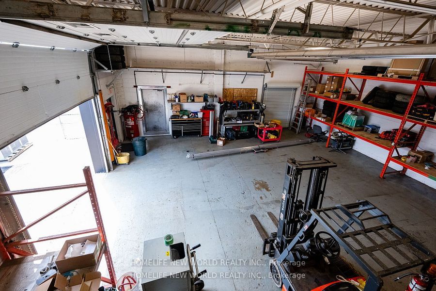 #a - 15 Airview Road Property Photo 10