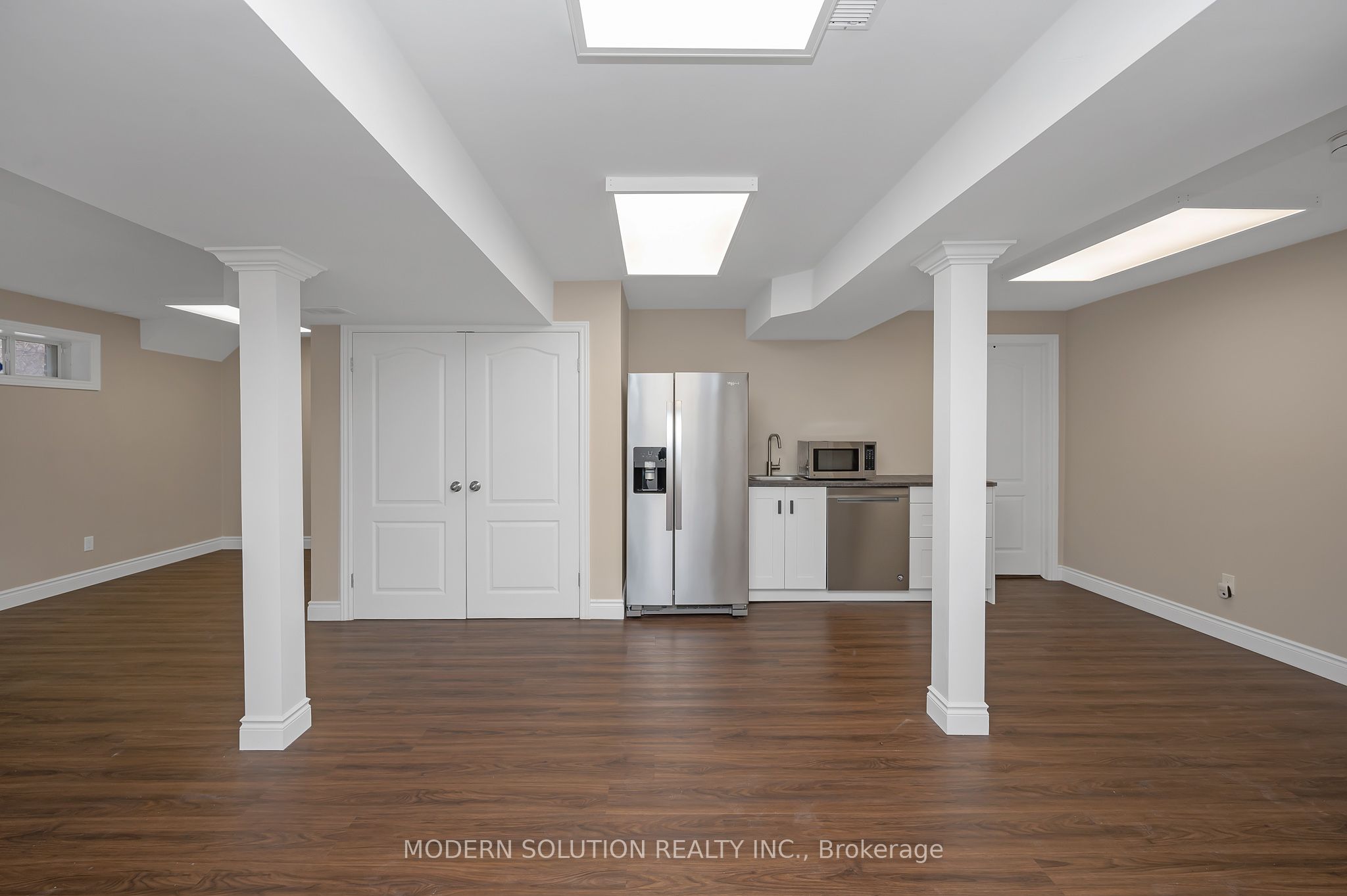 #2 - 5151 Upper Middle Road Property Photo 21