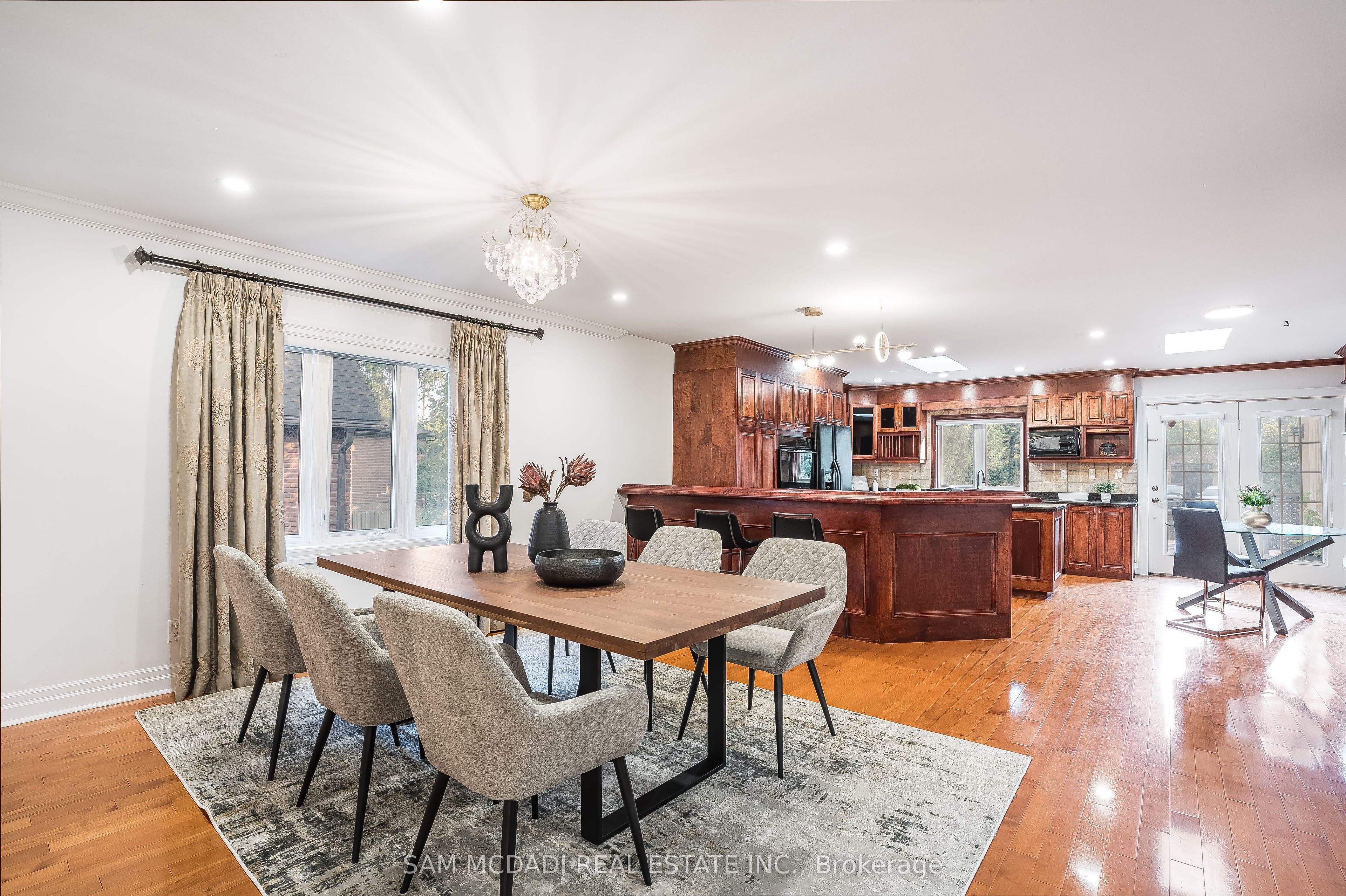 1262 Mississauga Road Property Photo 8