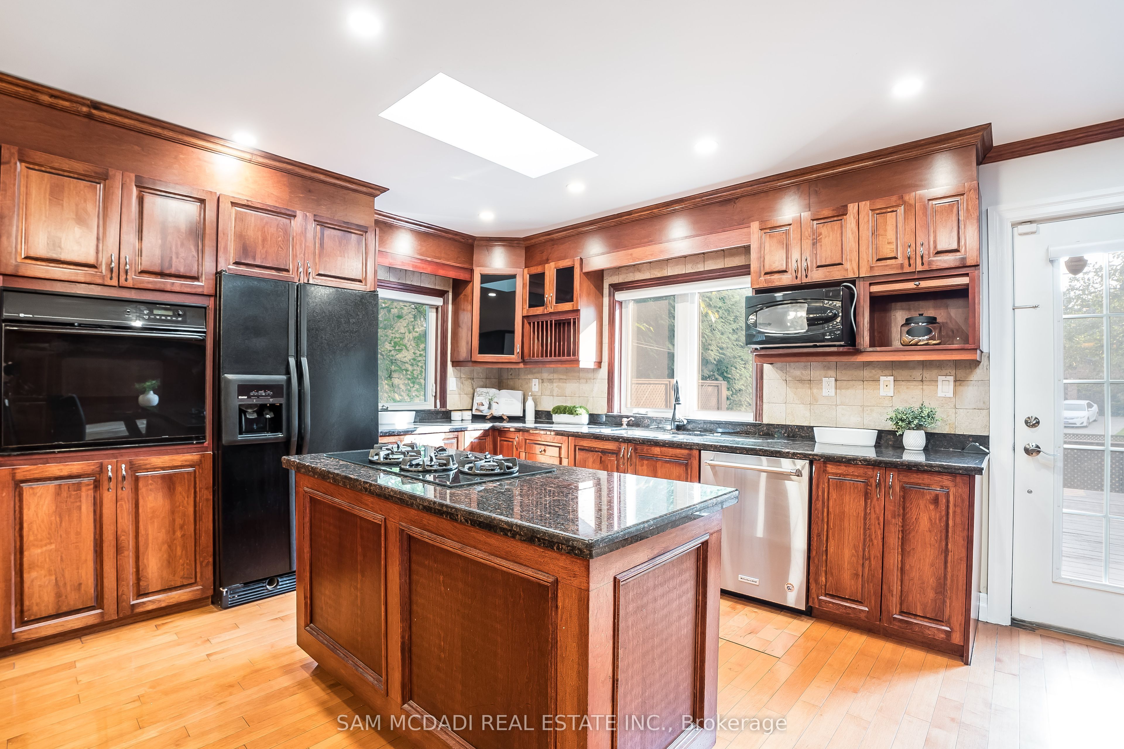1262 Mississauga Road Property Photo 10