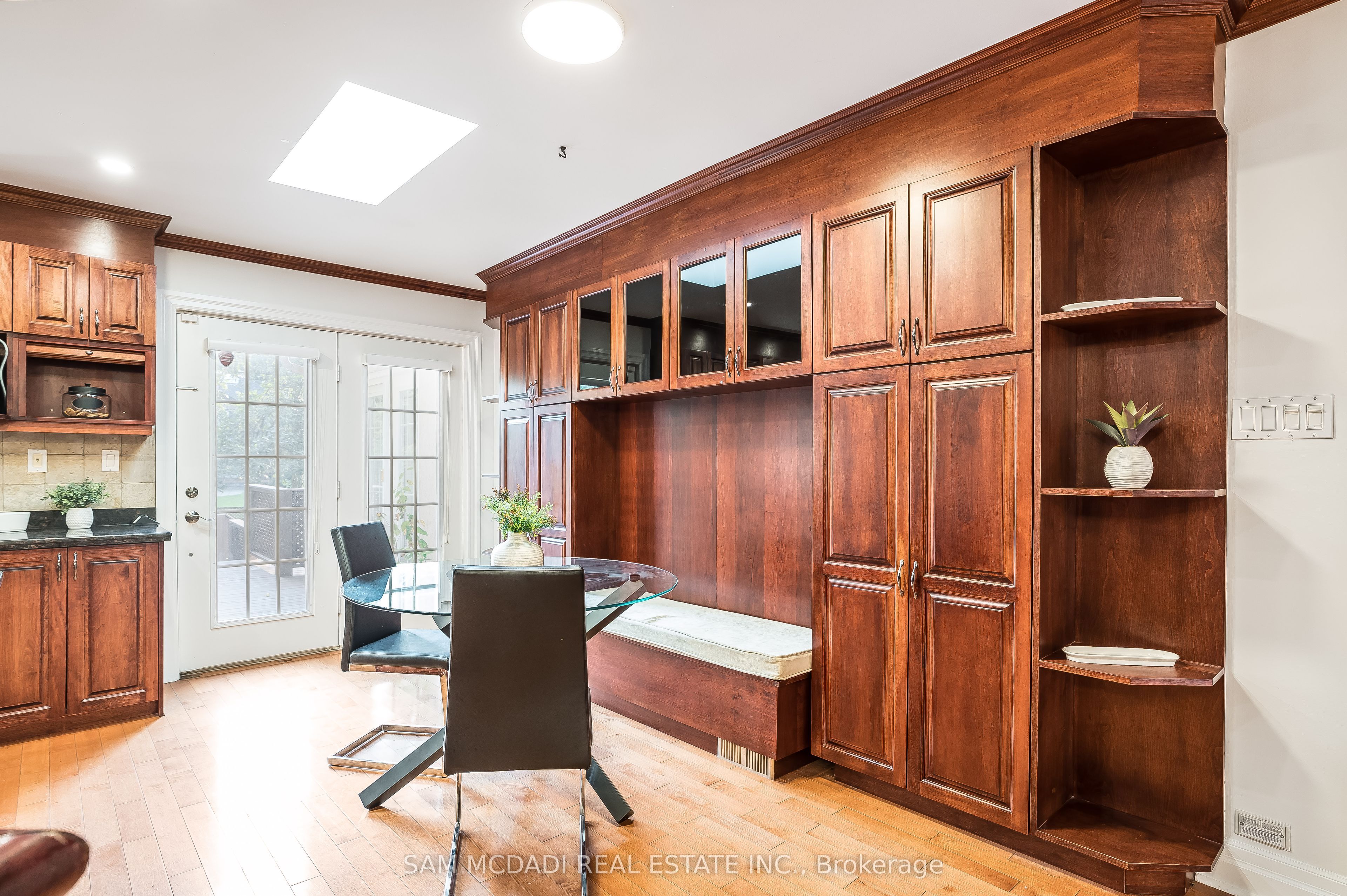 1262 Mississauga Road Property Photo 13