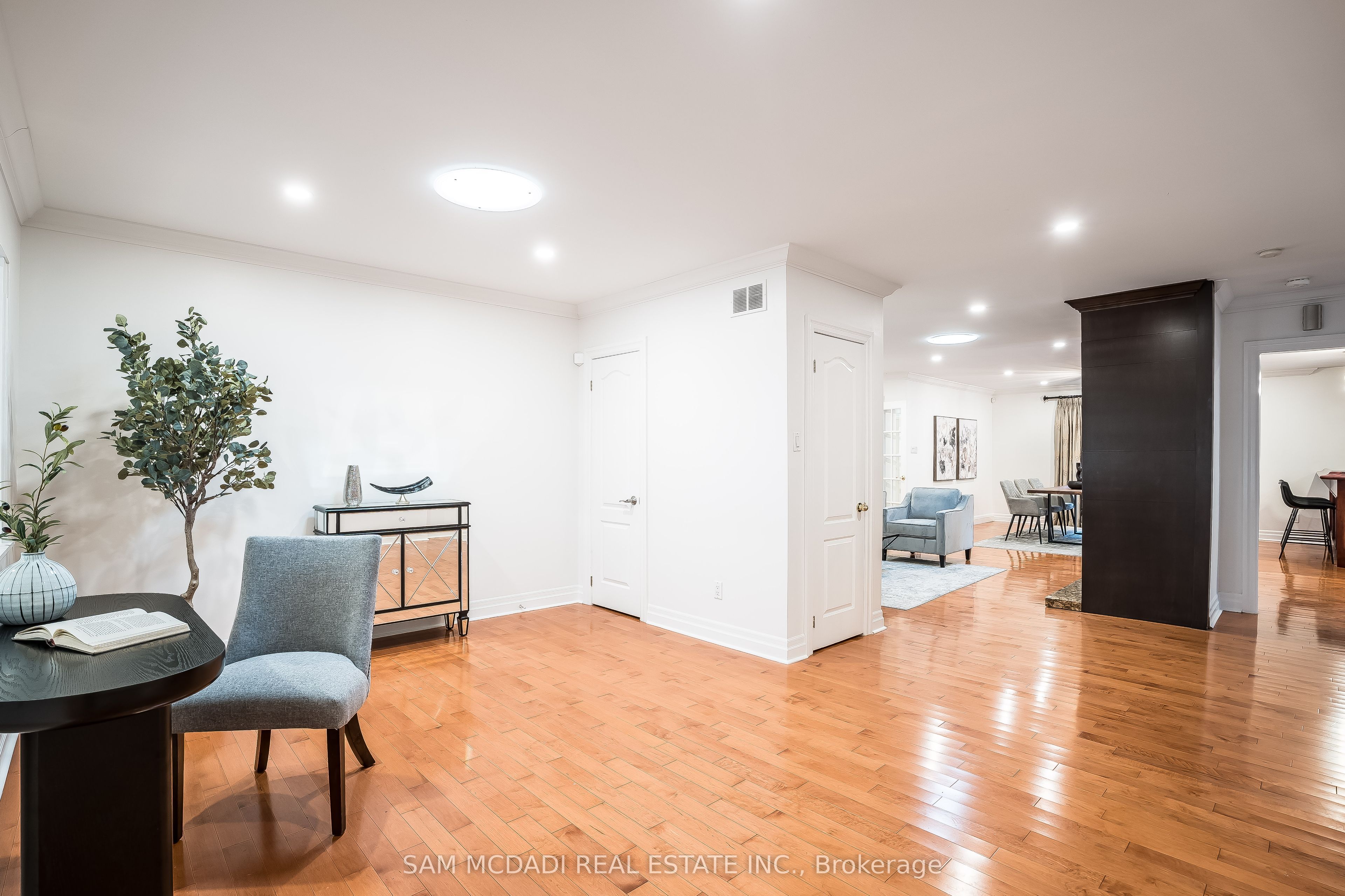 1262 Mississauga Road Property Photo 15