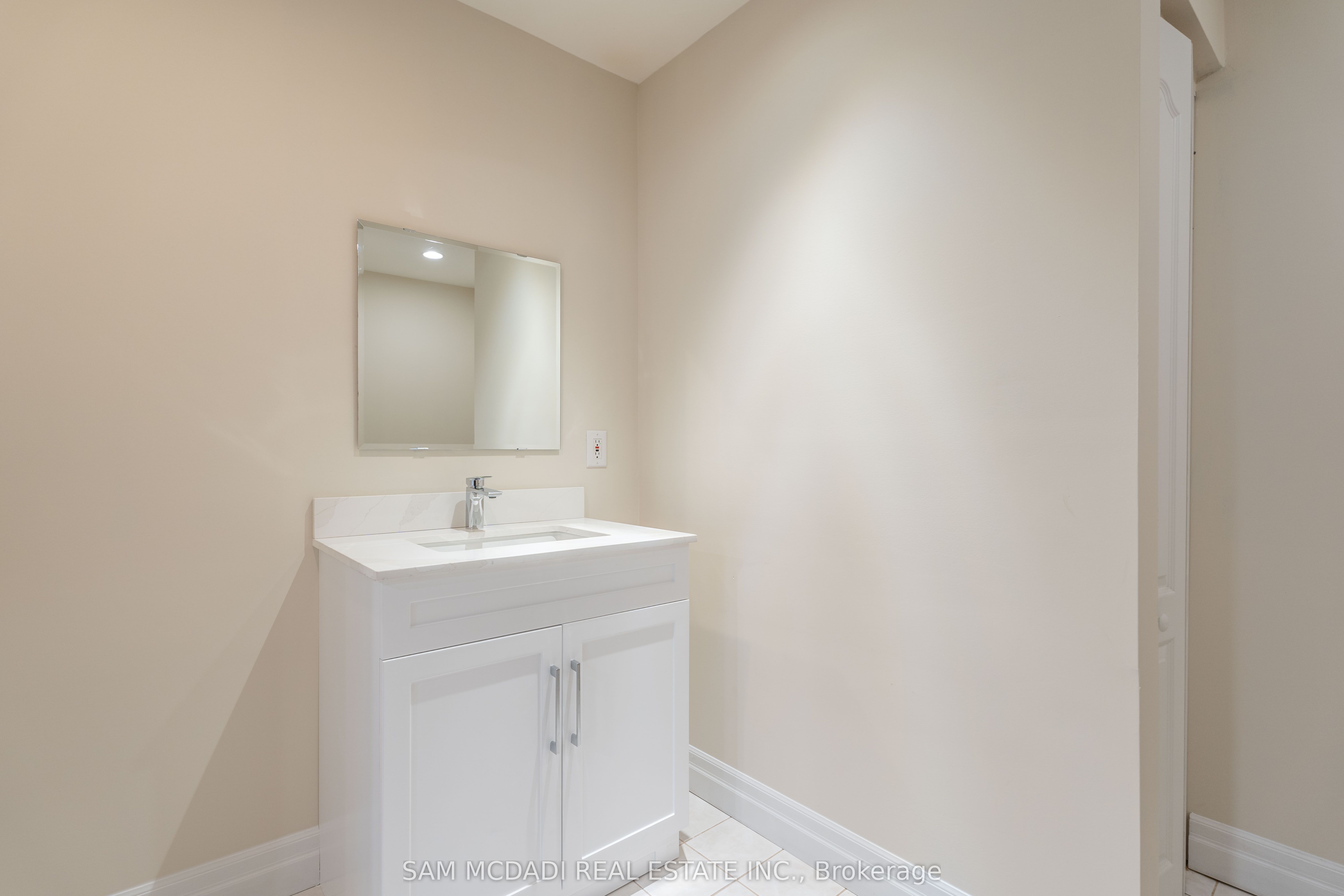 1262 Mississauga Road Property Photo 36