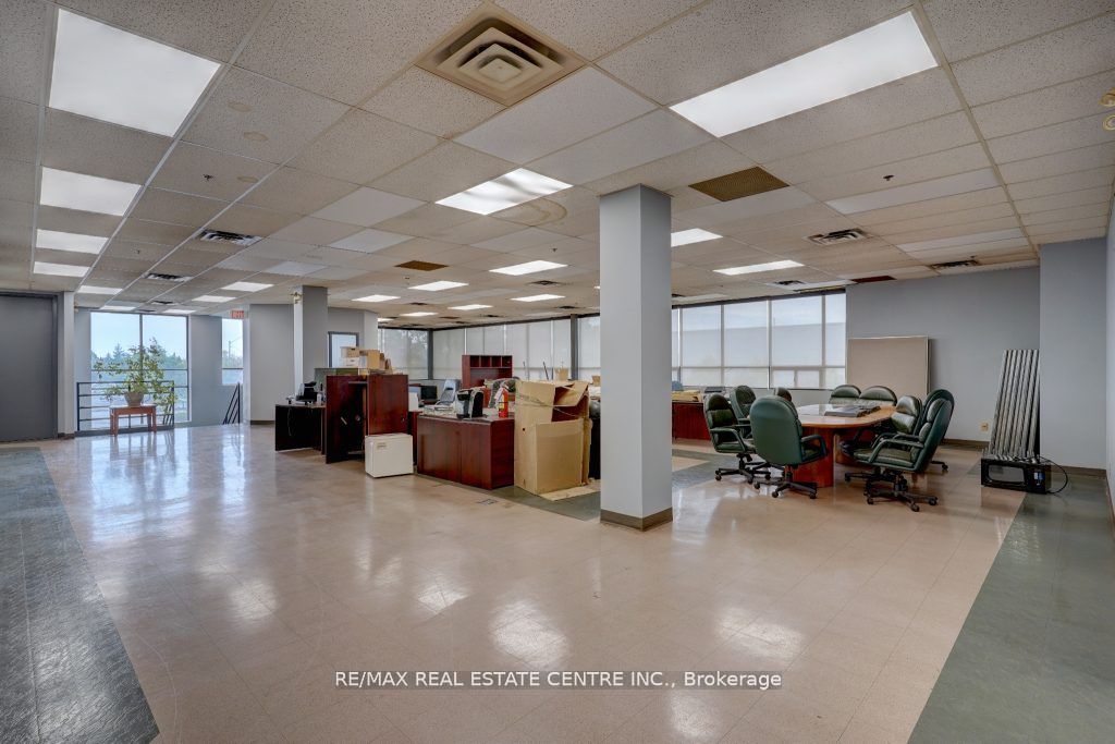 #unit A - 6811 Edwards Boulevard Property Photo 12