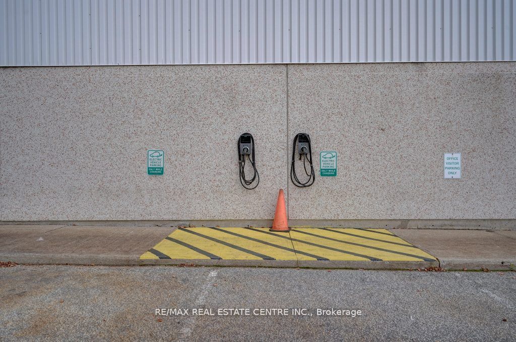 #unit A - 6811 Edwards Boulevard Property Photo 14