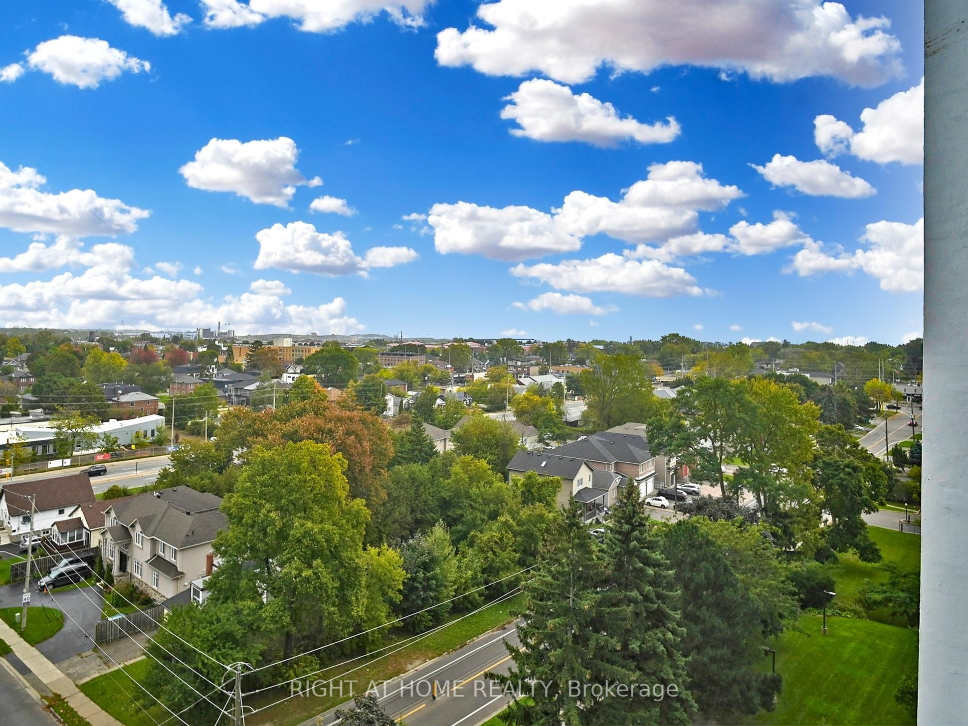 #1004 - 1100 Caven Street Property Photo 21