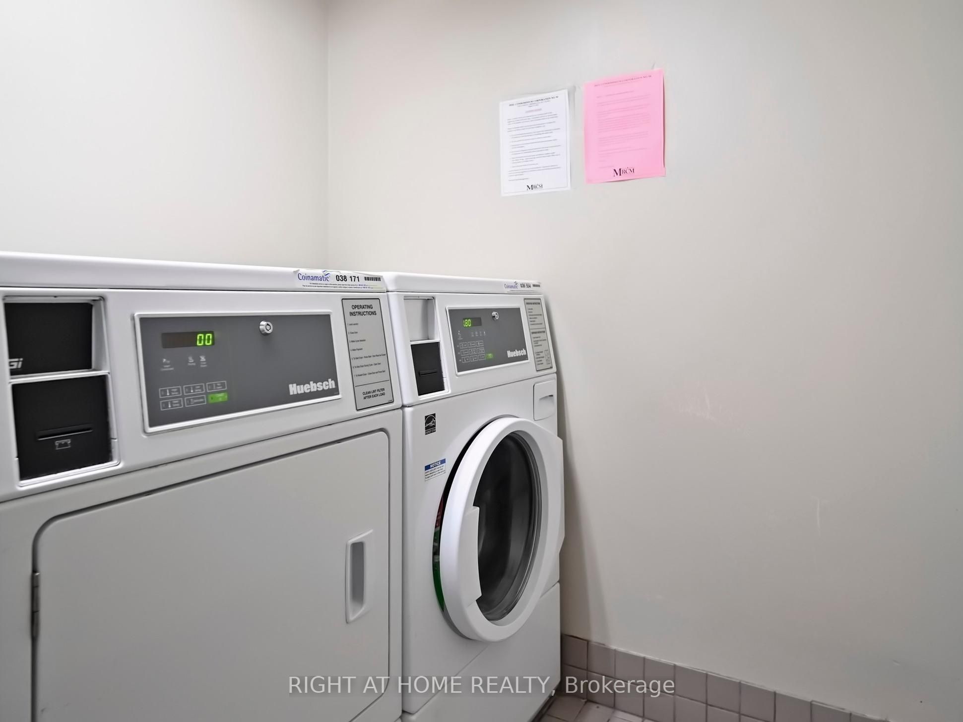 #1004 - 1100 Caven Street Property Photo 26