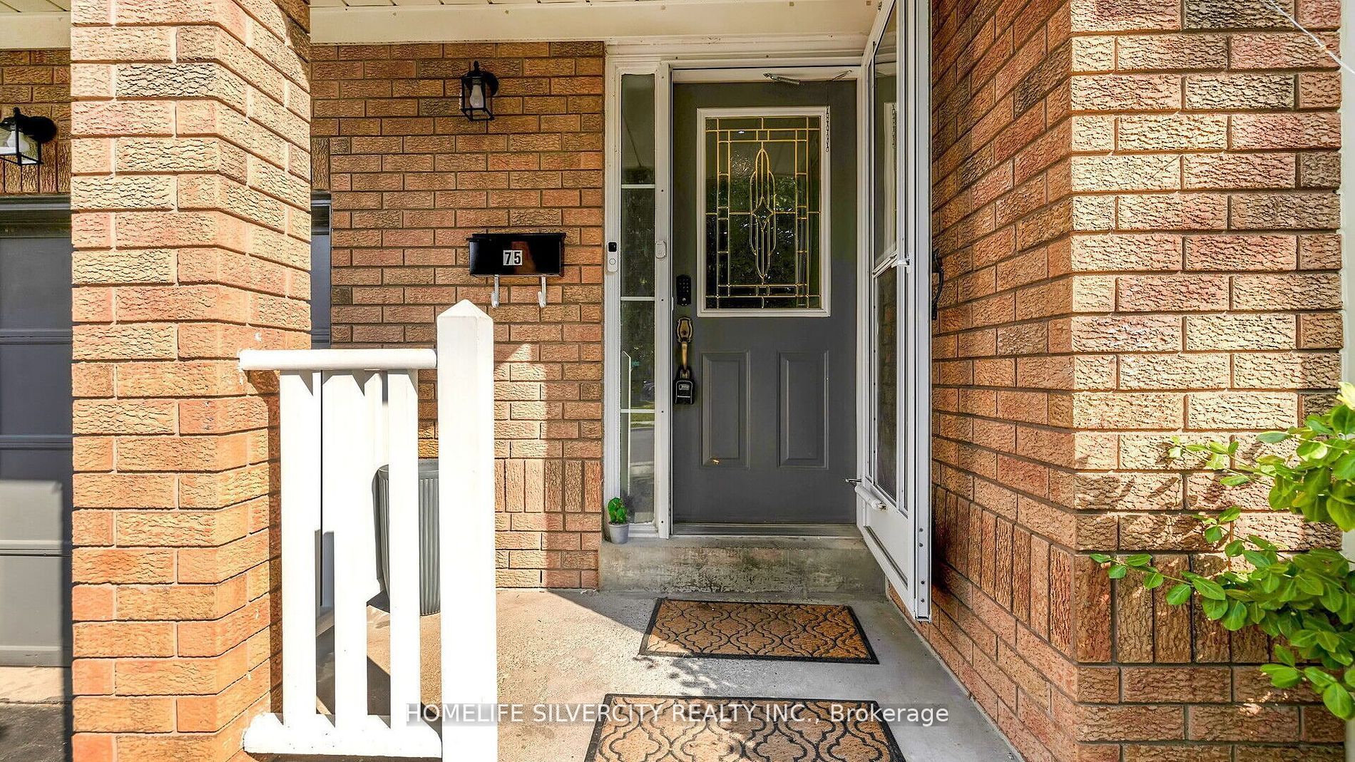 75 Stoneledge Circle Property Photo 2