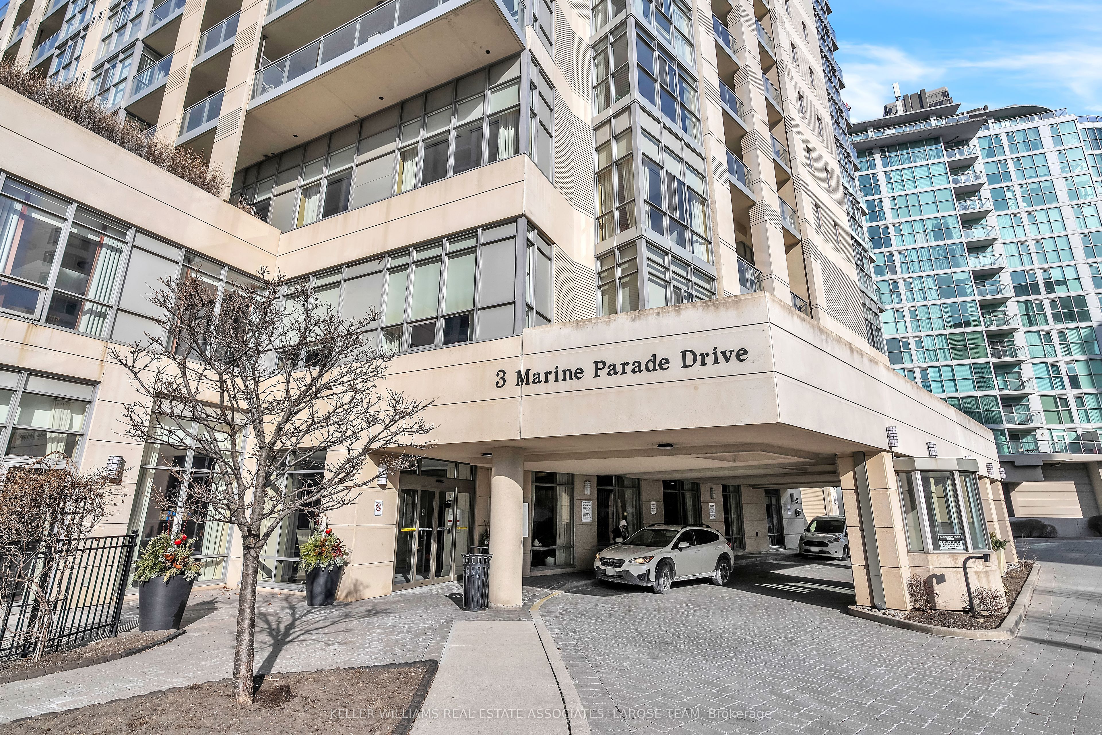 #1707 - 3 Marine Parade Drive Property Photo 1