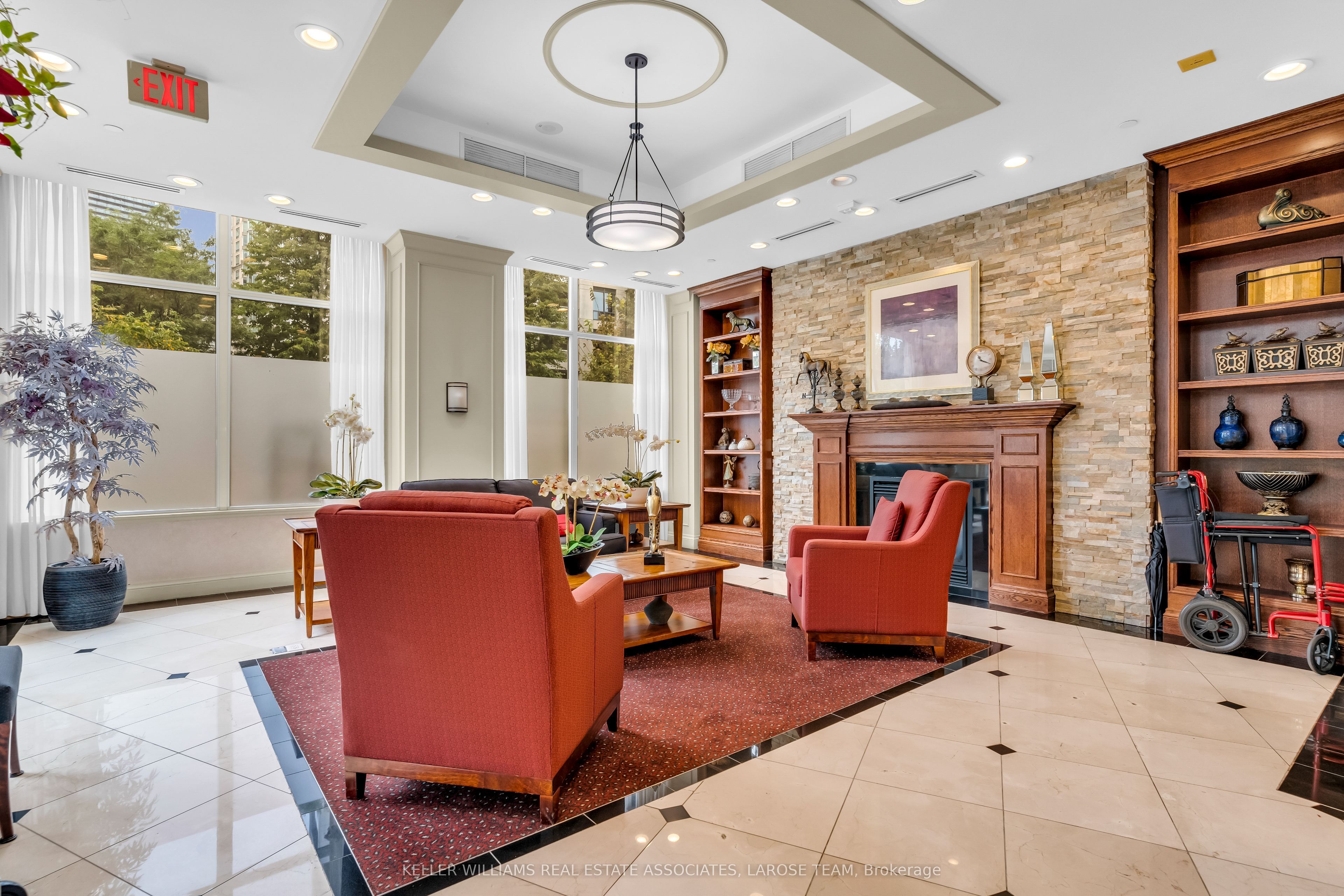 #1707 - 3 Marine Parade Drive Property Photo 2