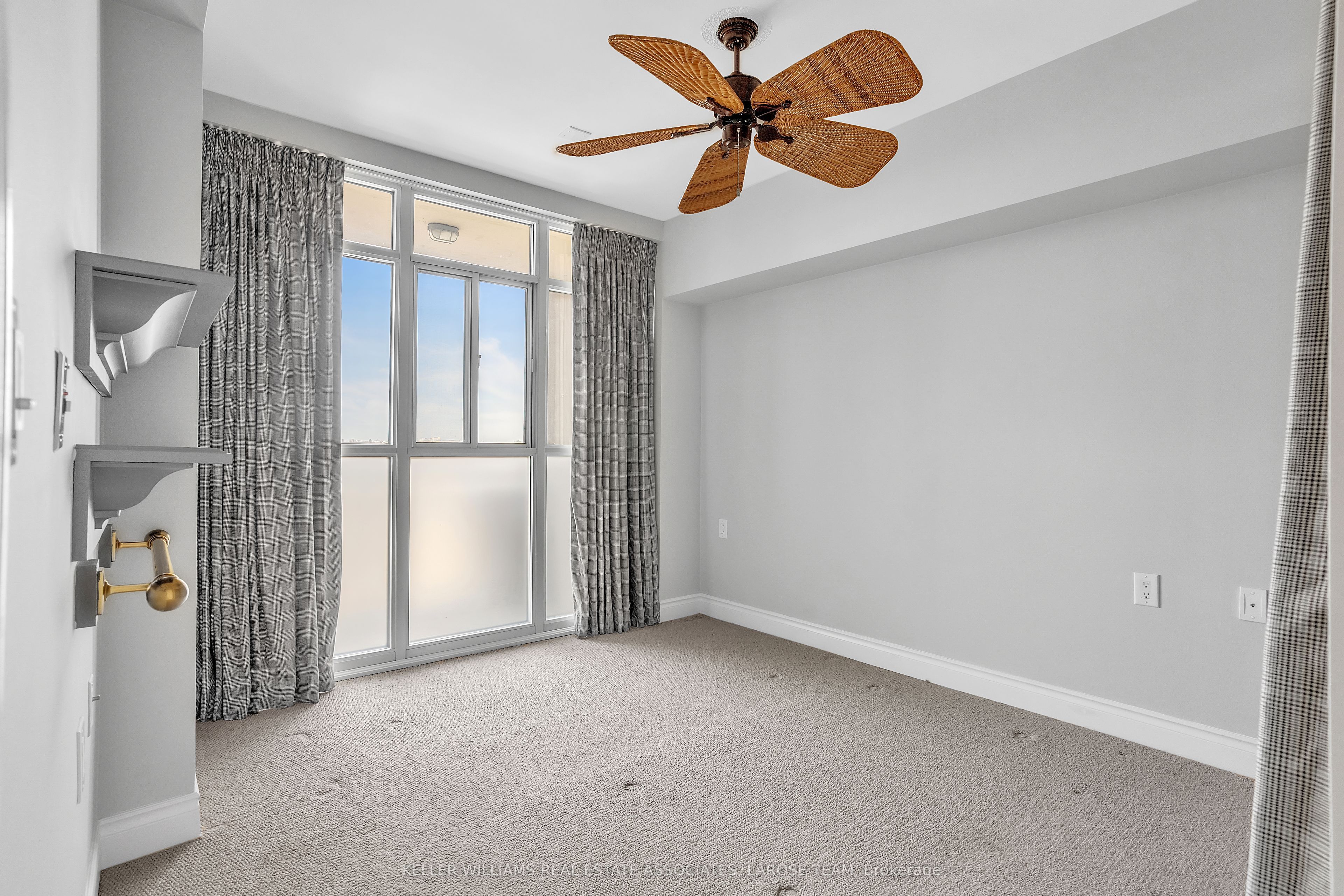 #1707 - 3 Marine Parade Drive Property Photo 14
