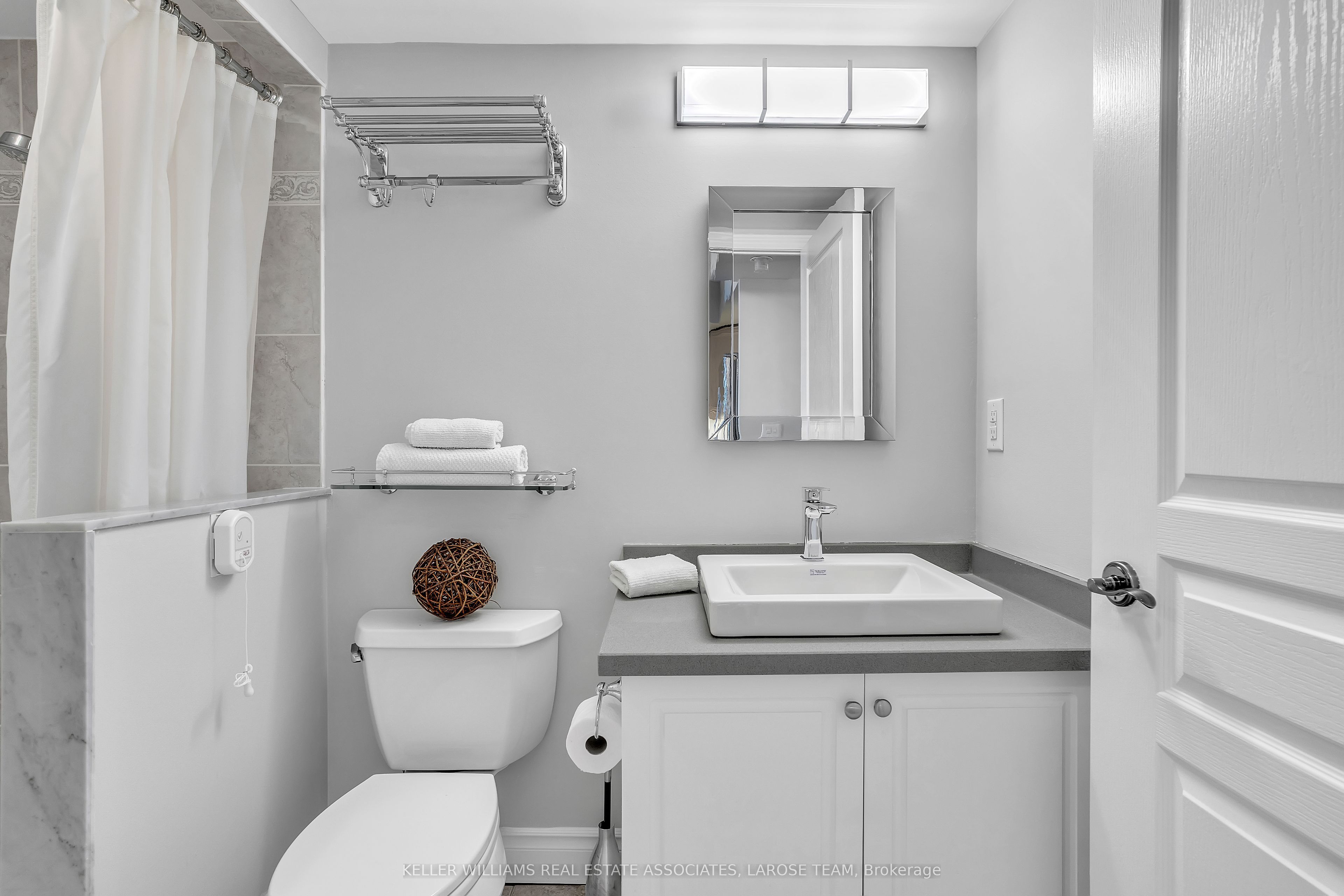 #1707 - 3 Marine Parade Drive Property Photo 20