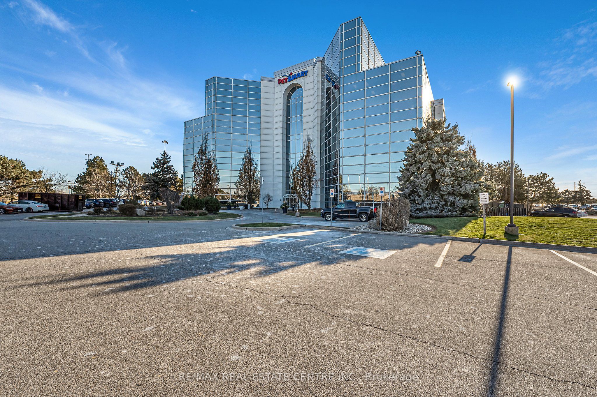 #9 - 1100 Burloak Drive Property Photo 2