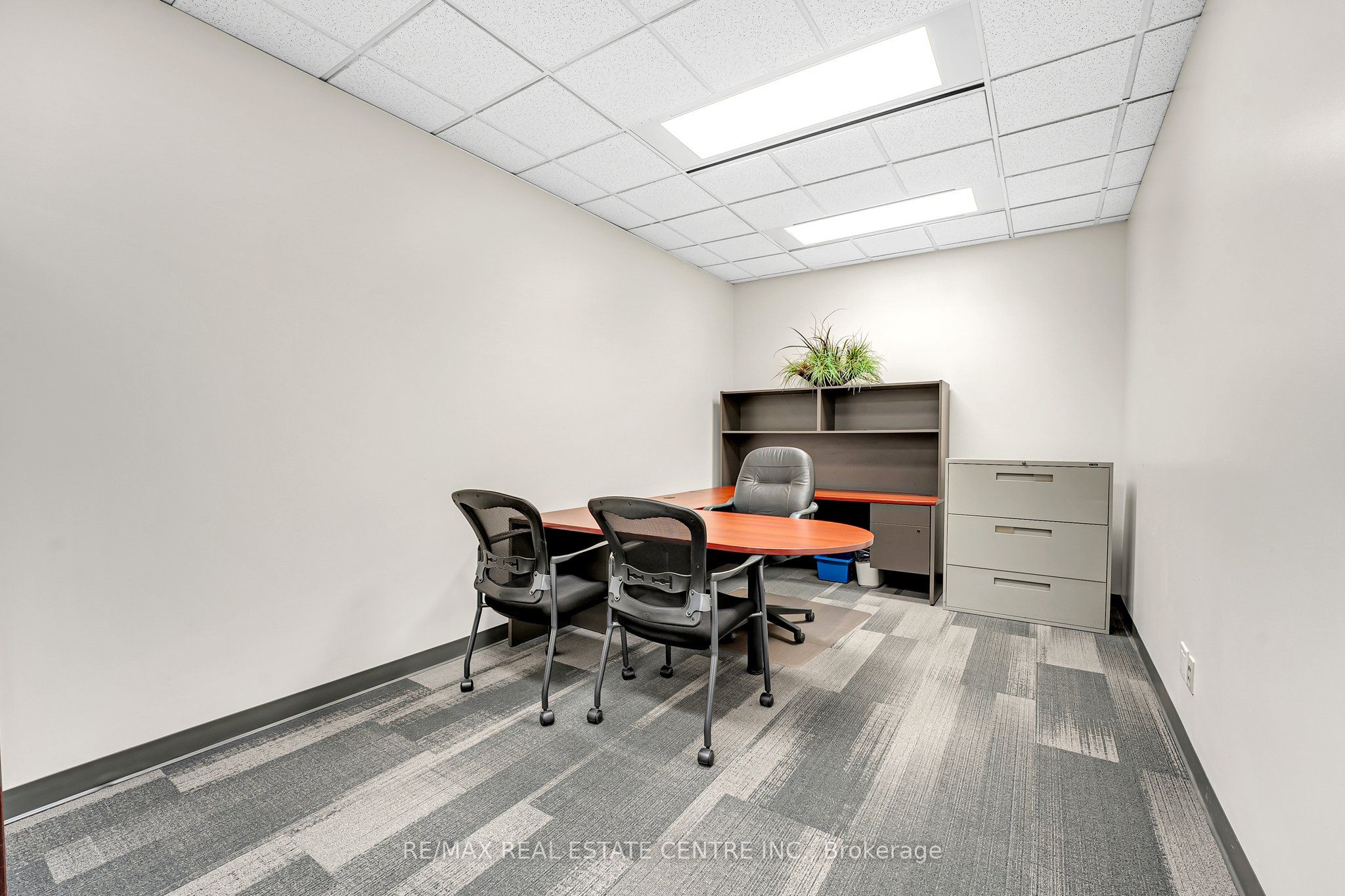 #12 - 1100 Burloak Drive Property Photo 16
