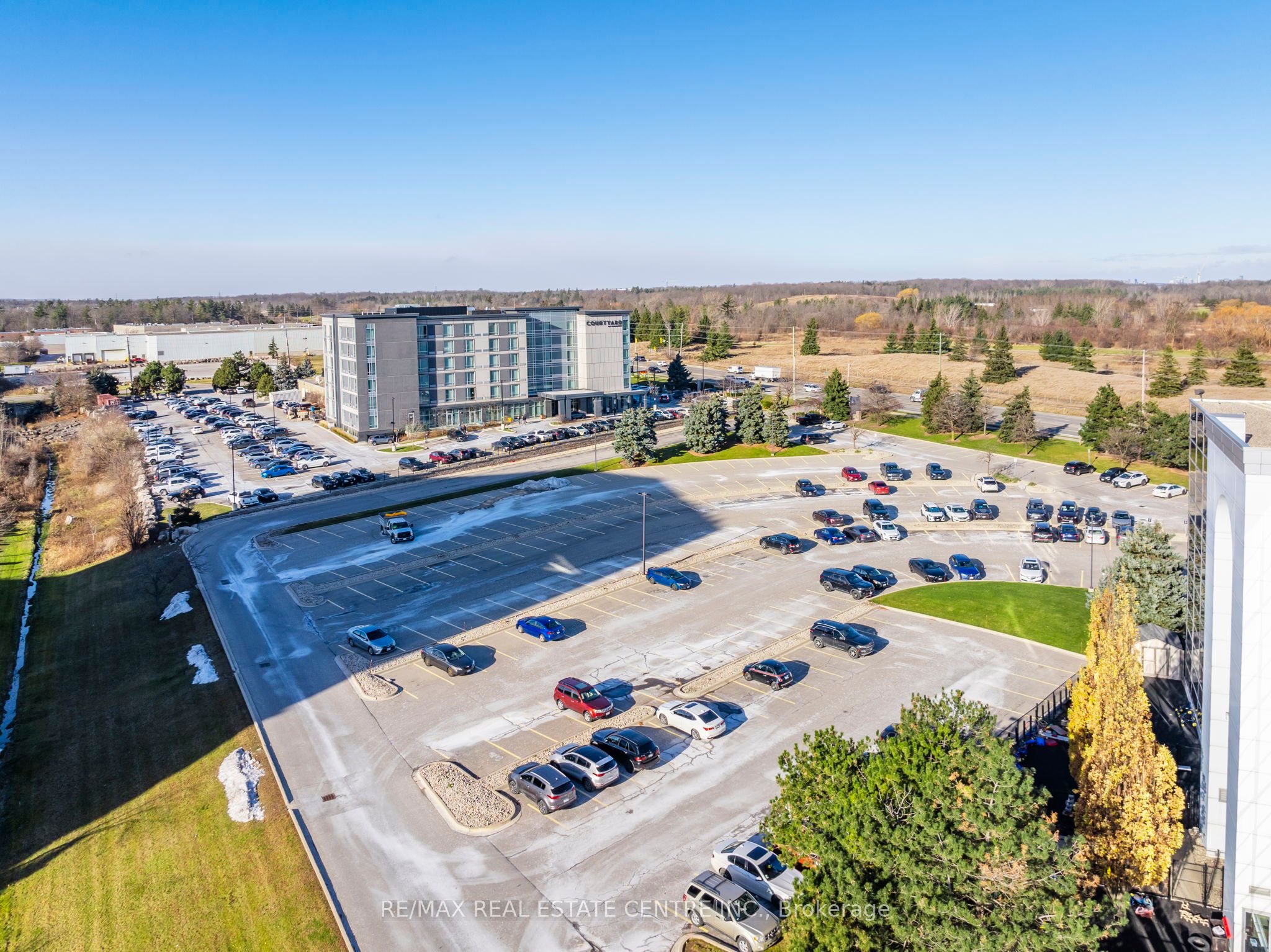 #36 - 1100 Burloak Drive Property Photo 19