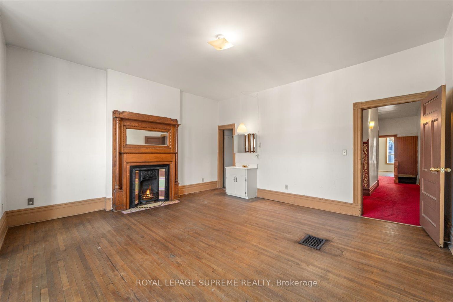 1309 King Street W Property Photo 20