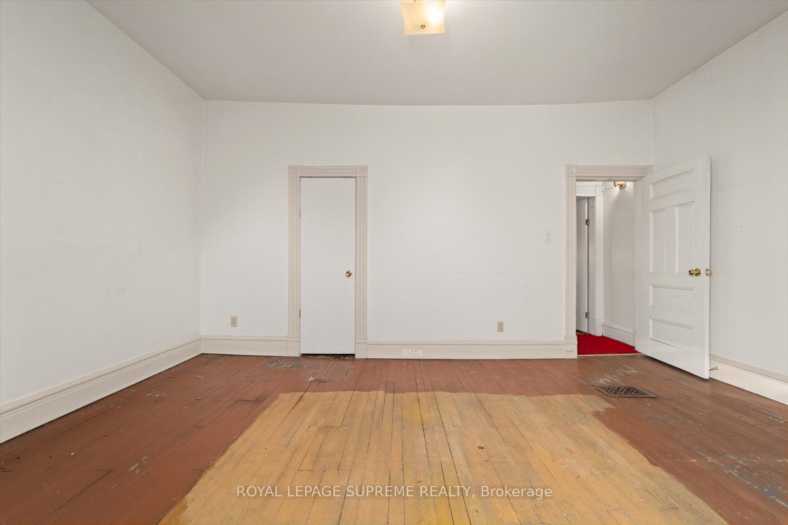 1309 King Street W Property Photo 29