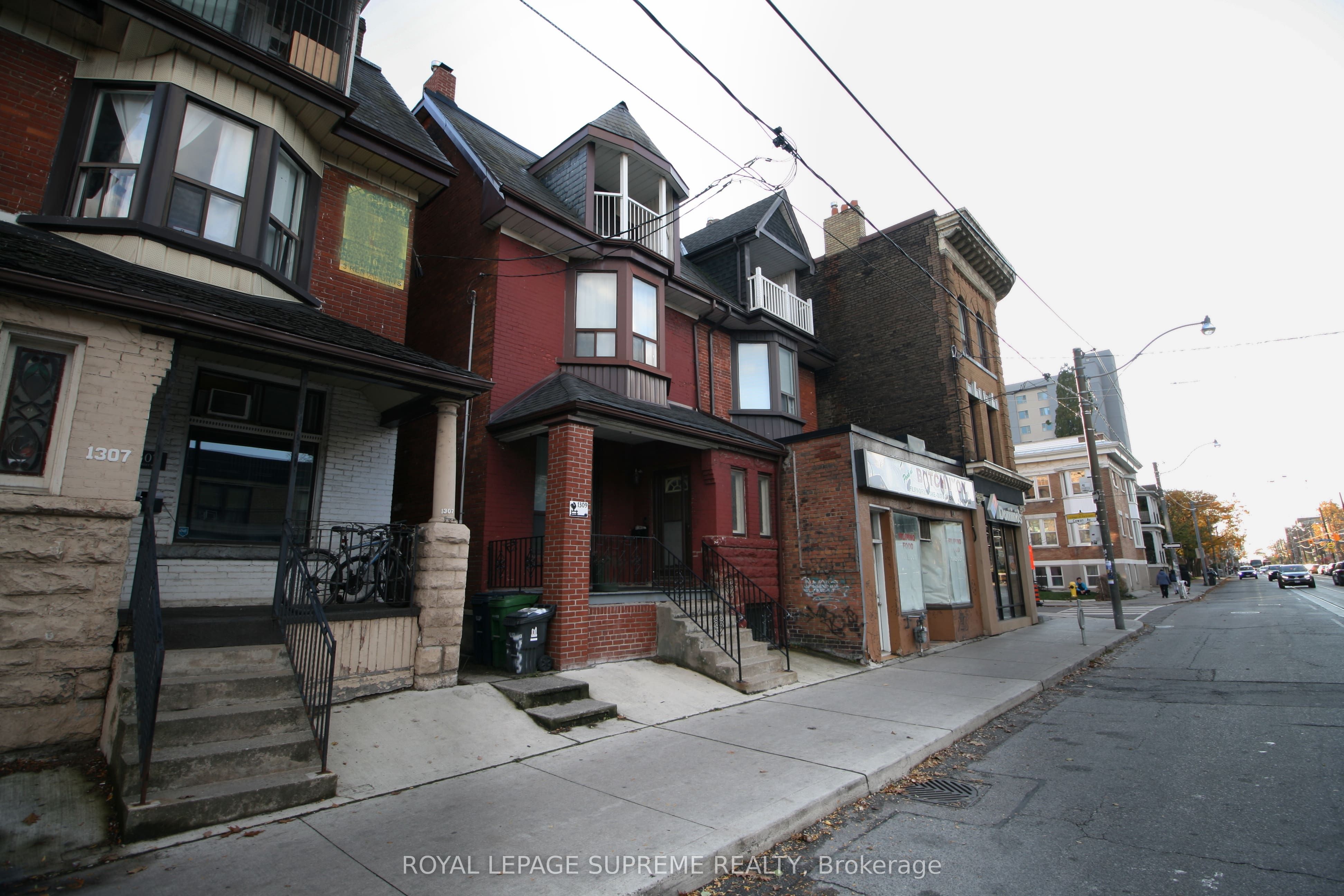 1309 King Street Property Photo 2