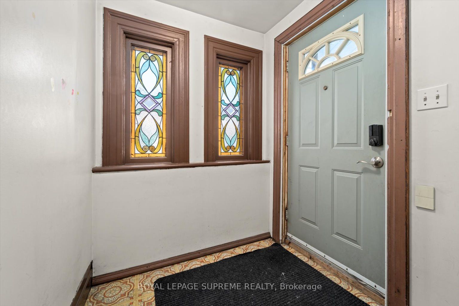 1309 King Street Property Photo 7