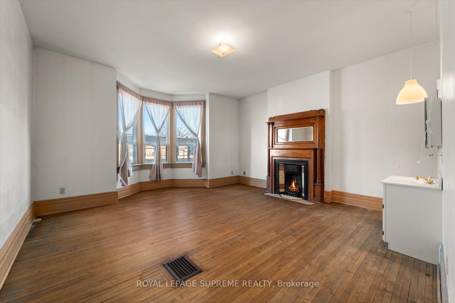 1309 King Street Property Photo 21