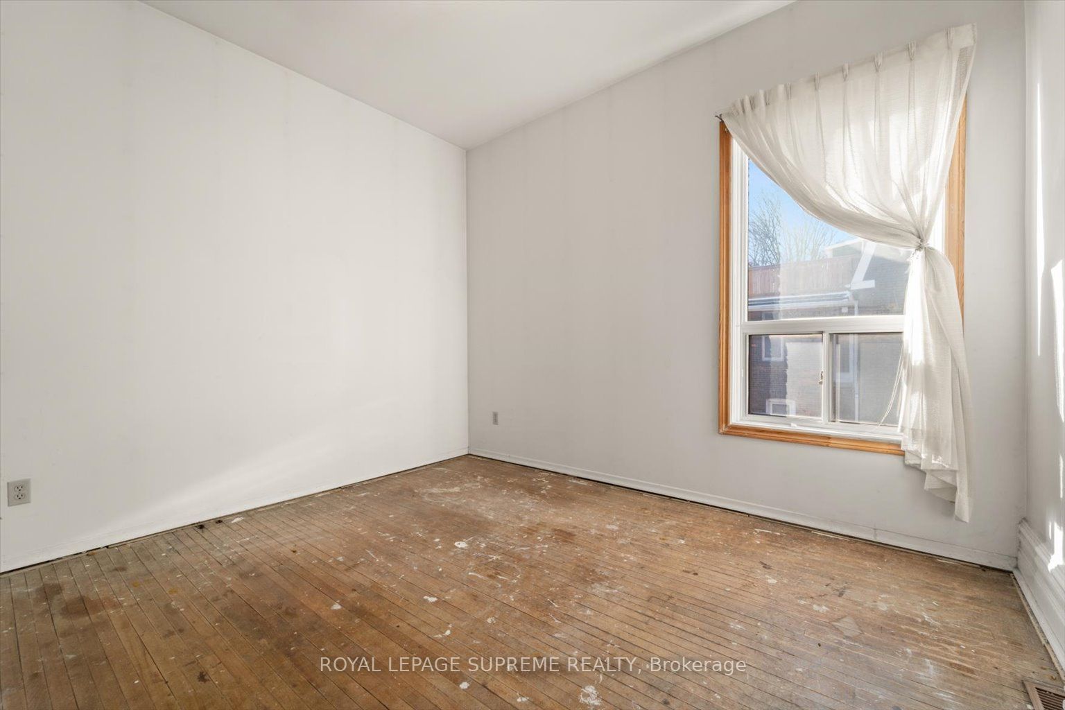 1309 King Street Property Photo 24