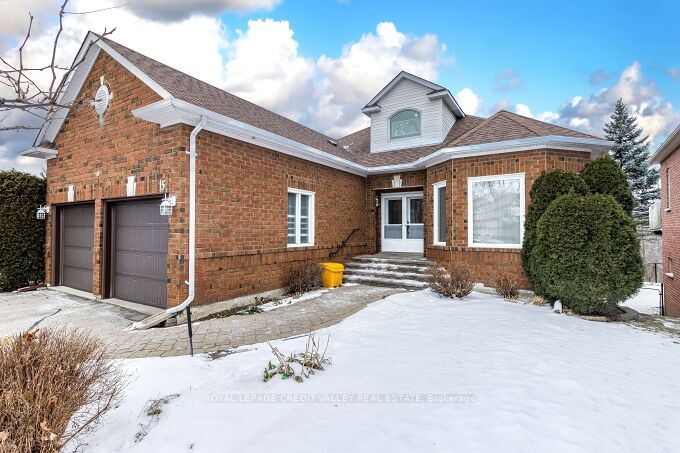 15 Kirkwood Crescent Property Photo 4