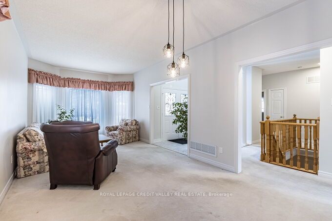 15 Kirkwood Crescent Property Photo 10