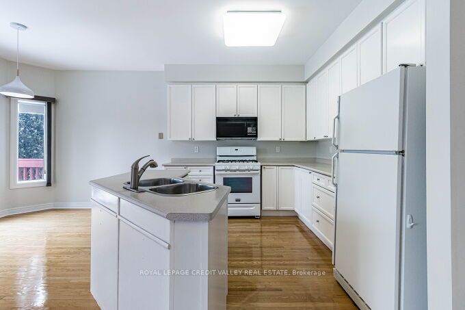15 Kirkwood Crescent Property Photo 13