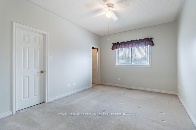 15 Kirkwood Crescent Property Photo 19
