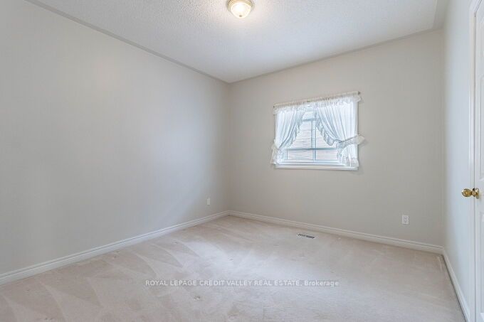 15 Kirkwood Crescent Property Photo 22